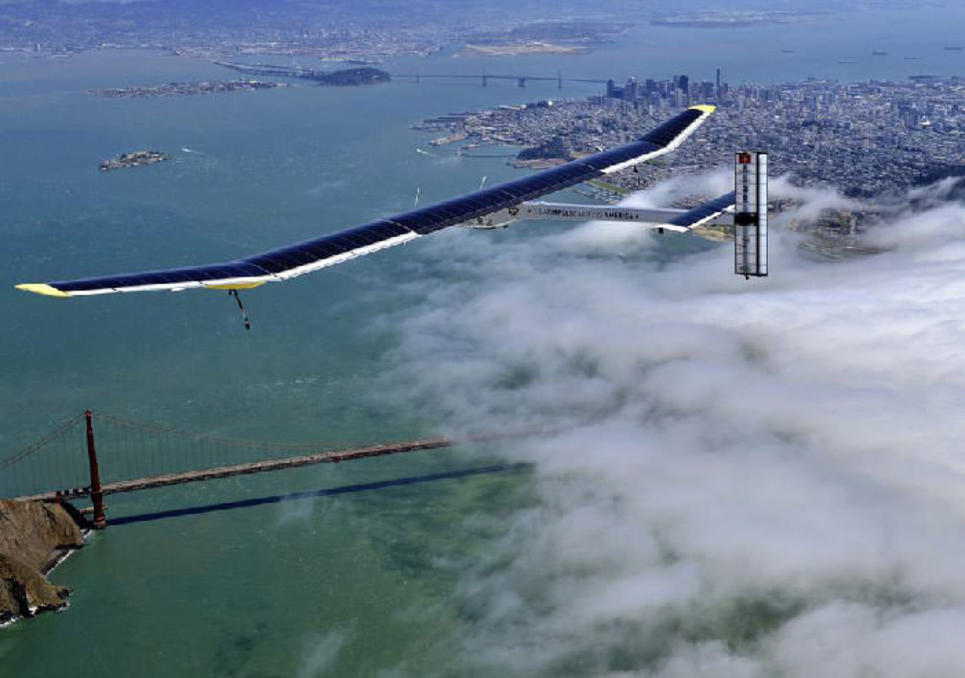 هواپیمای خورشیدی سولار ایمپالس ۲ 