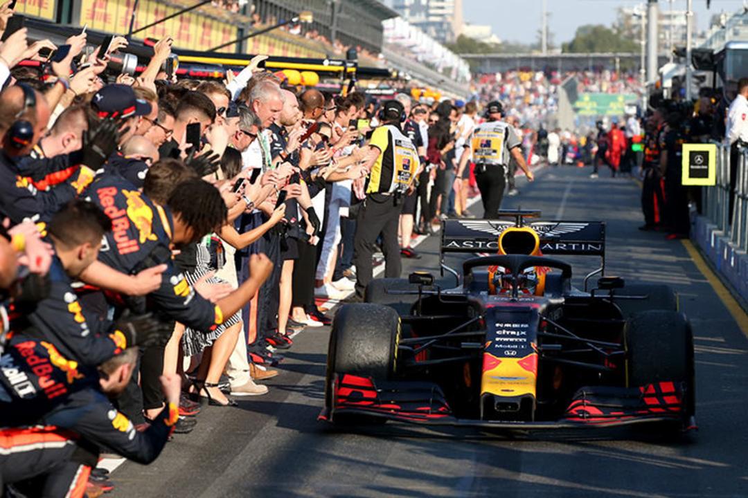  Red Bull / خودرو فرمول یک ردبول