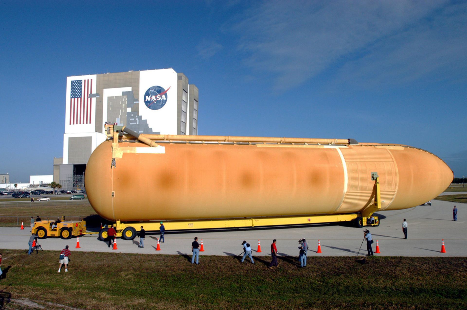مخزن خارجی شاتل فضایی space shuttle external tank