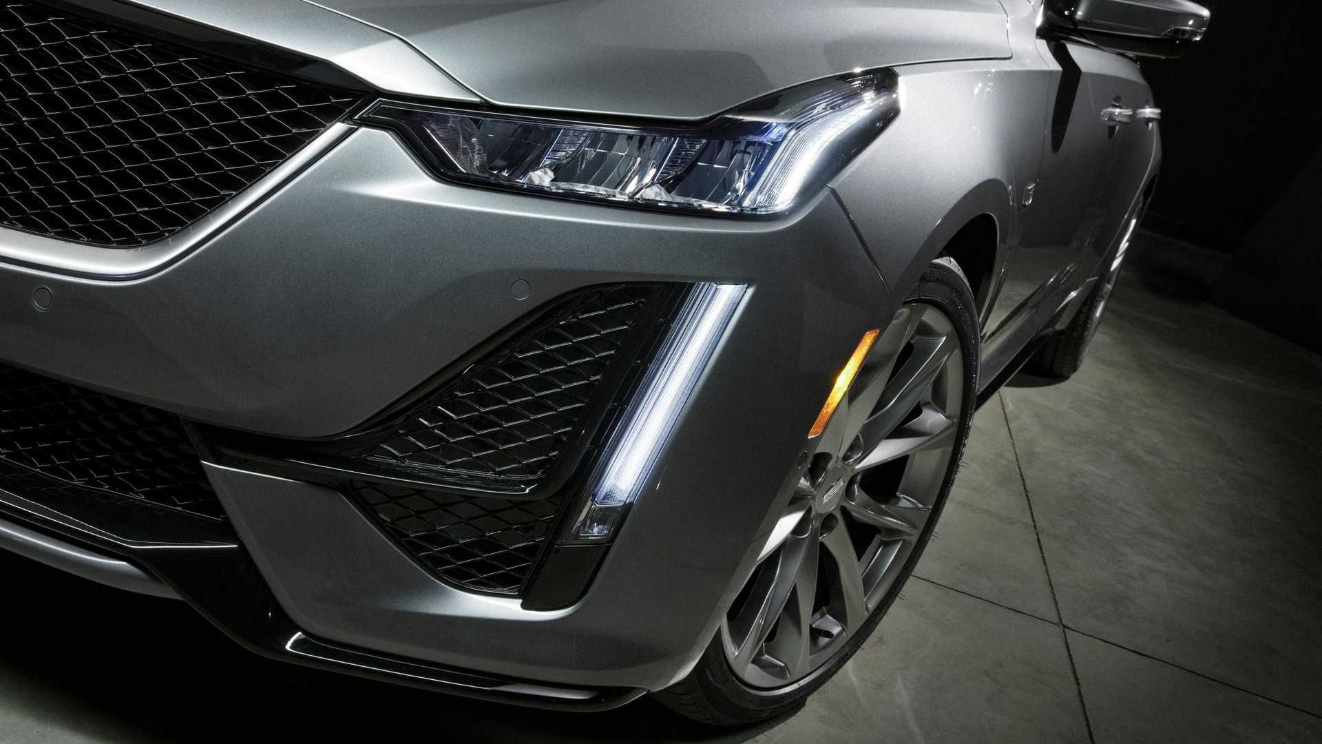 2020 Cadillac CT5 / کادیلاک