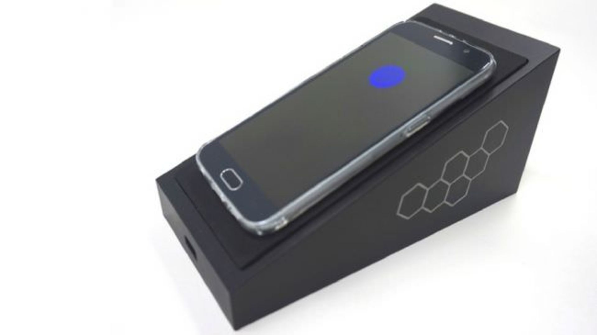 Graphene for scanning your Shiraz