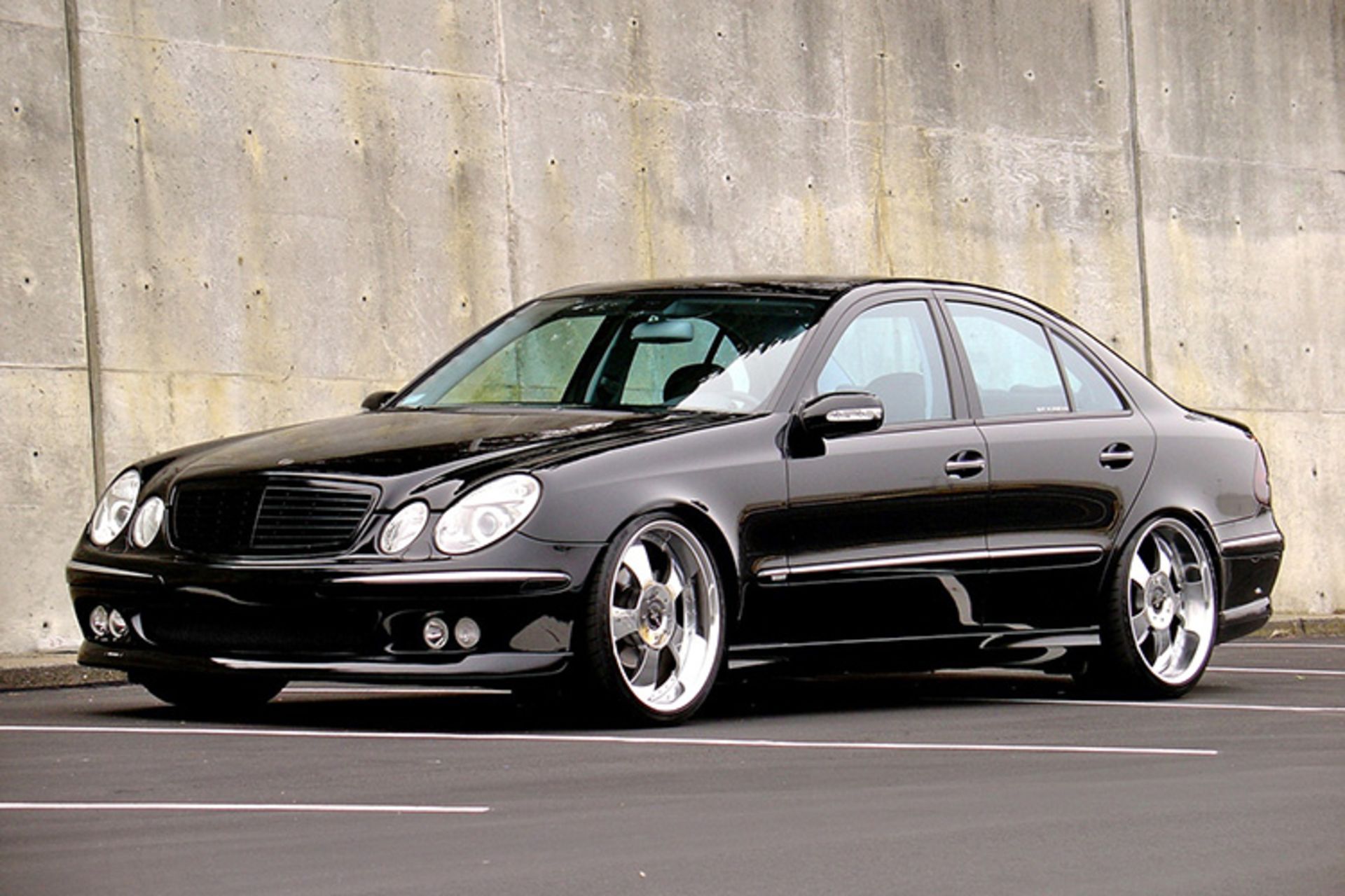 Brabus W211