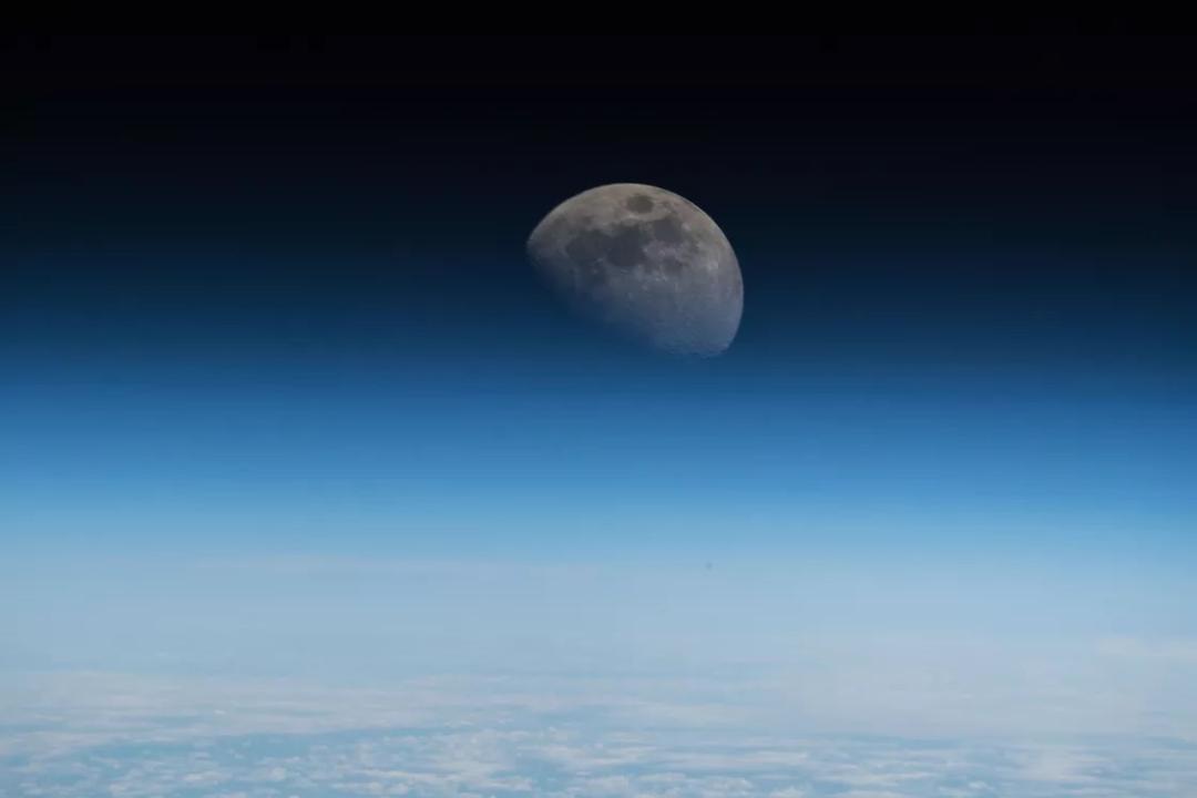Moon / ماه