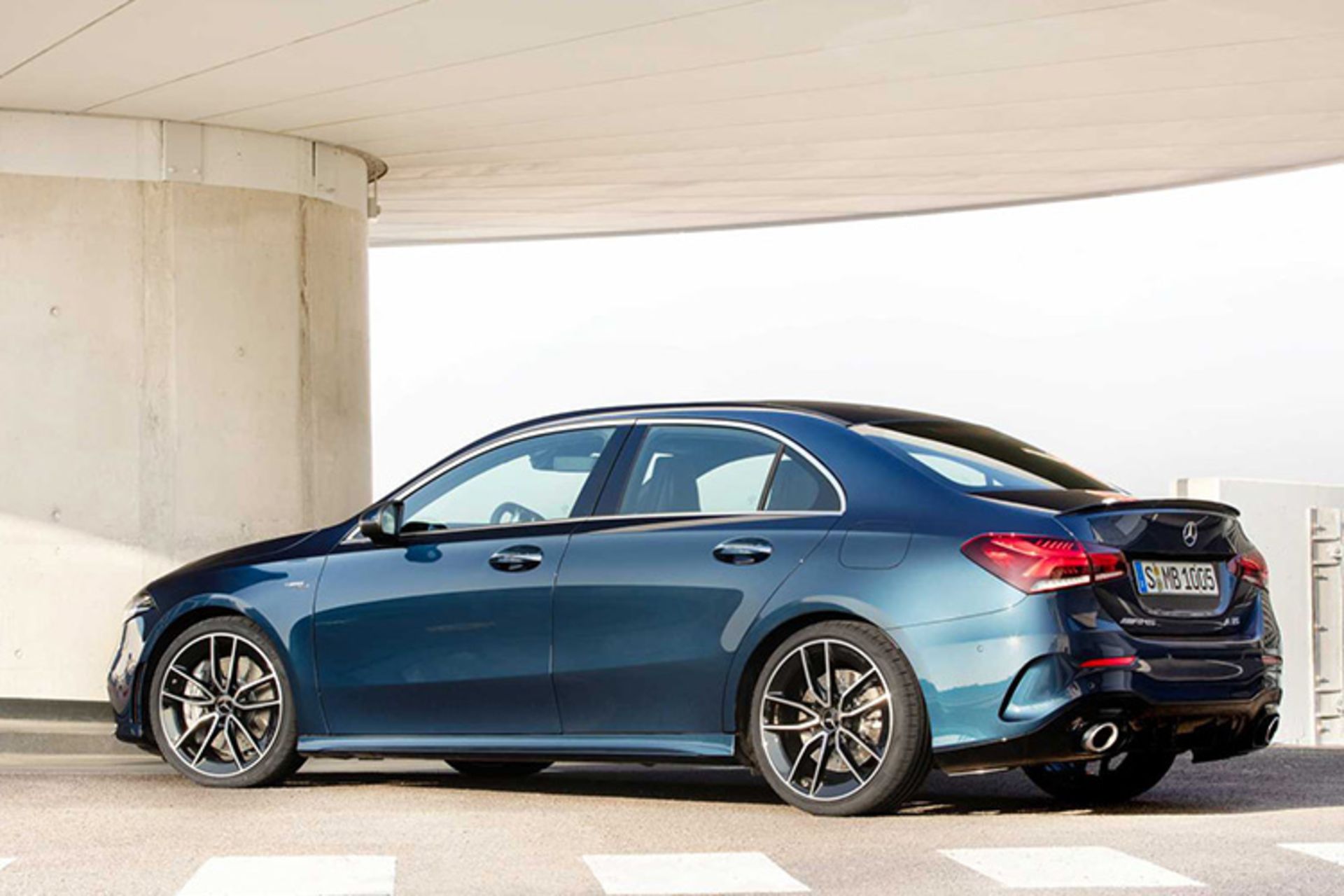 مرسدس بنز A35 سدان