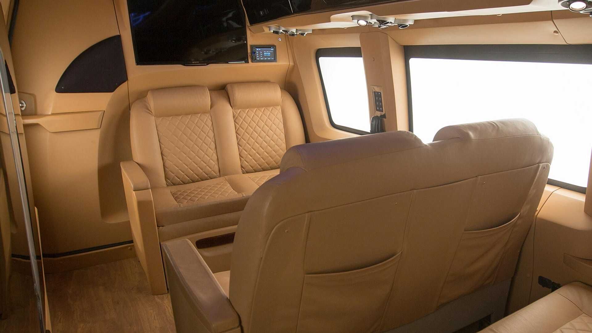 Pinnacle Finetza van / ون لوکس خانه متحرک