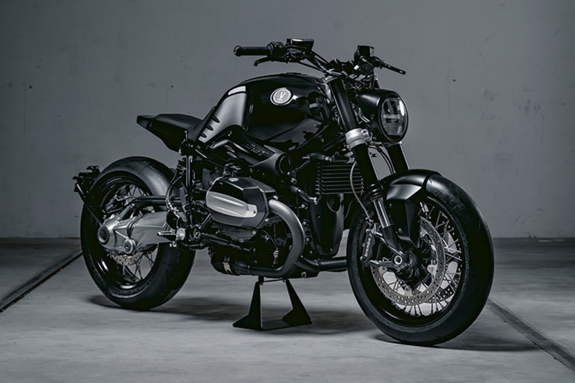 VAGABUND BMW R NINE T motorcycle / بی ام و موتورسیکلت