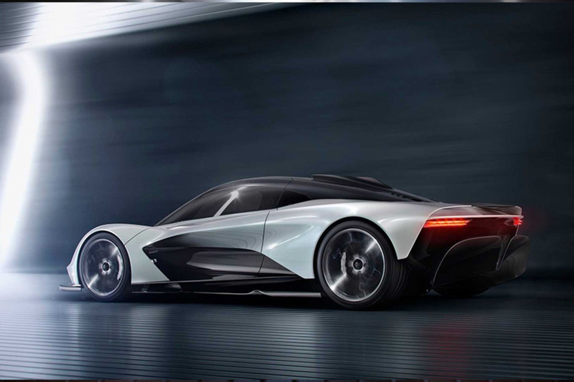 استون مارتین AMR RB 003