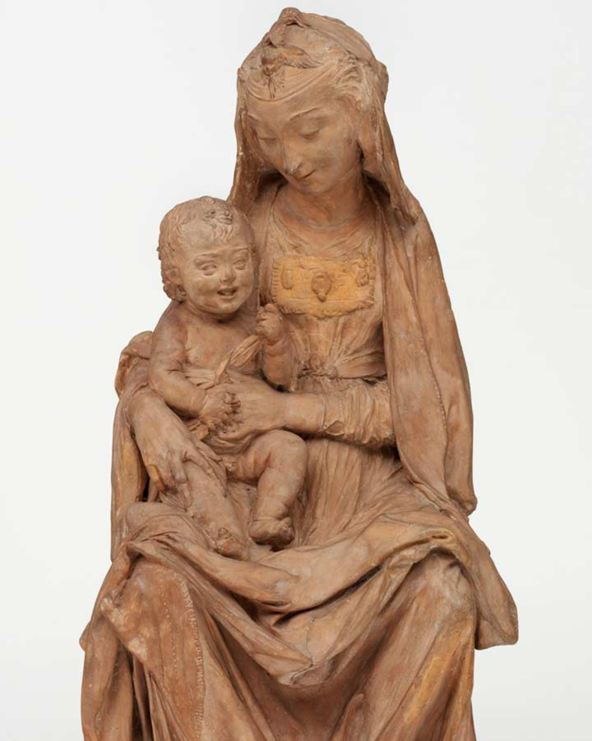 مجسمه «مریم مقدس به همراه کودک خندان» اثر لئوناردو داوینچی