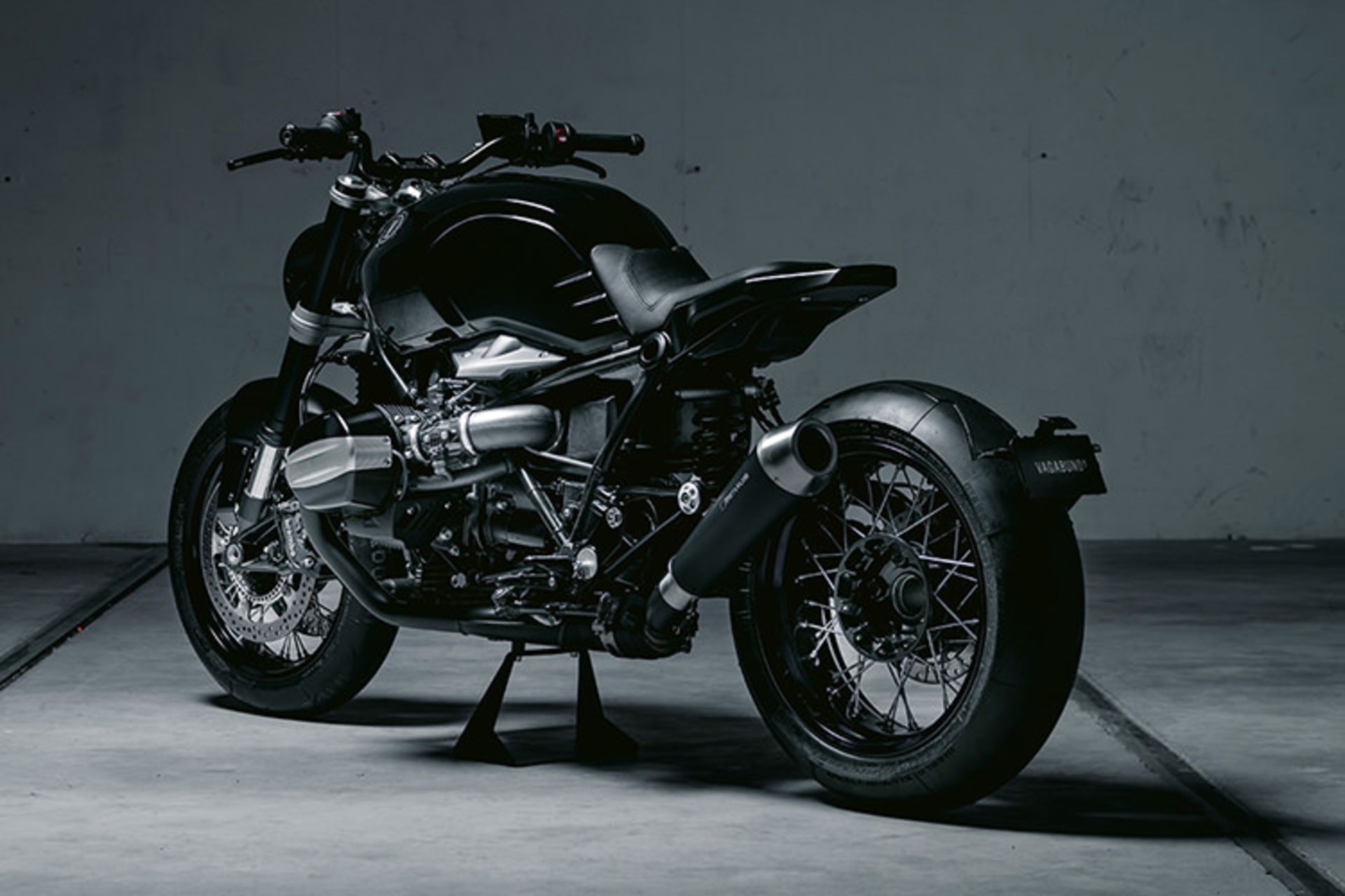 VAGABUND BMW R NINE T motorcycle / بی ام و موتورسیکلت