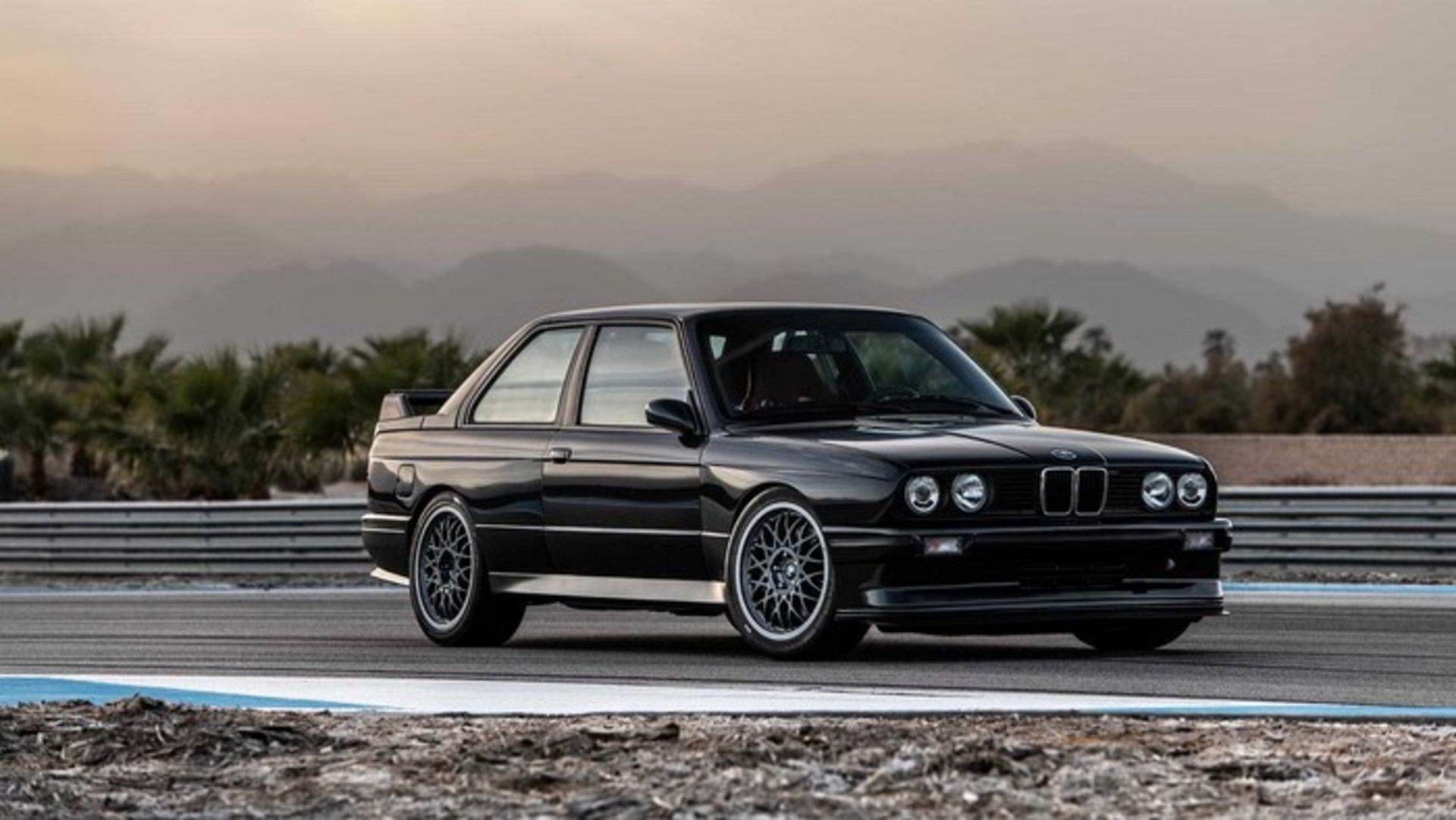 BMW E30 M3 by Redux
