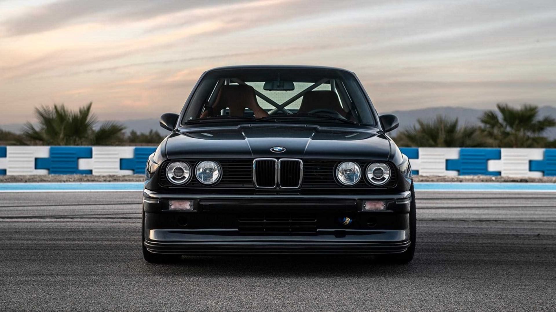 BMW E30 M3 by Redux