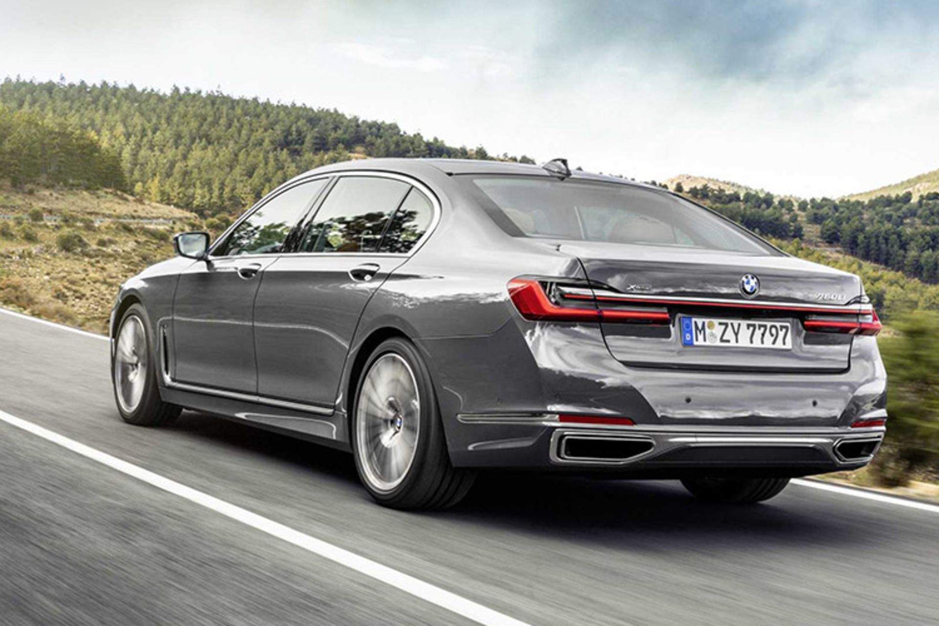 بی ام و سری ۷