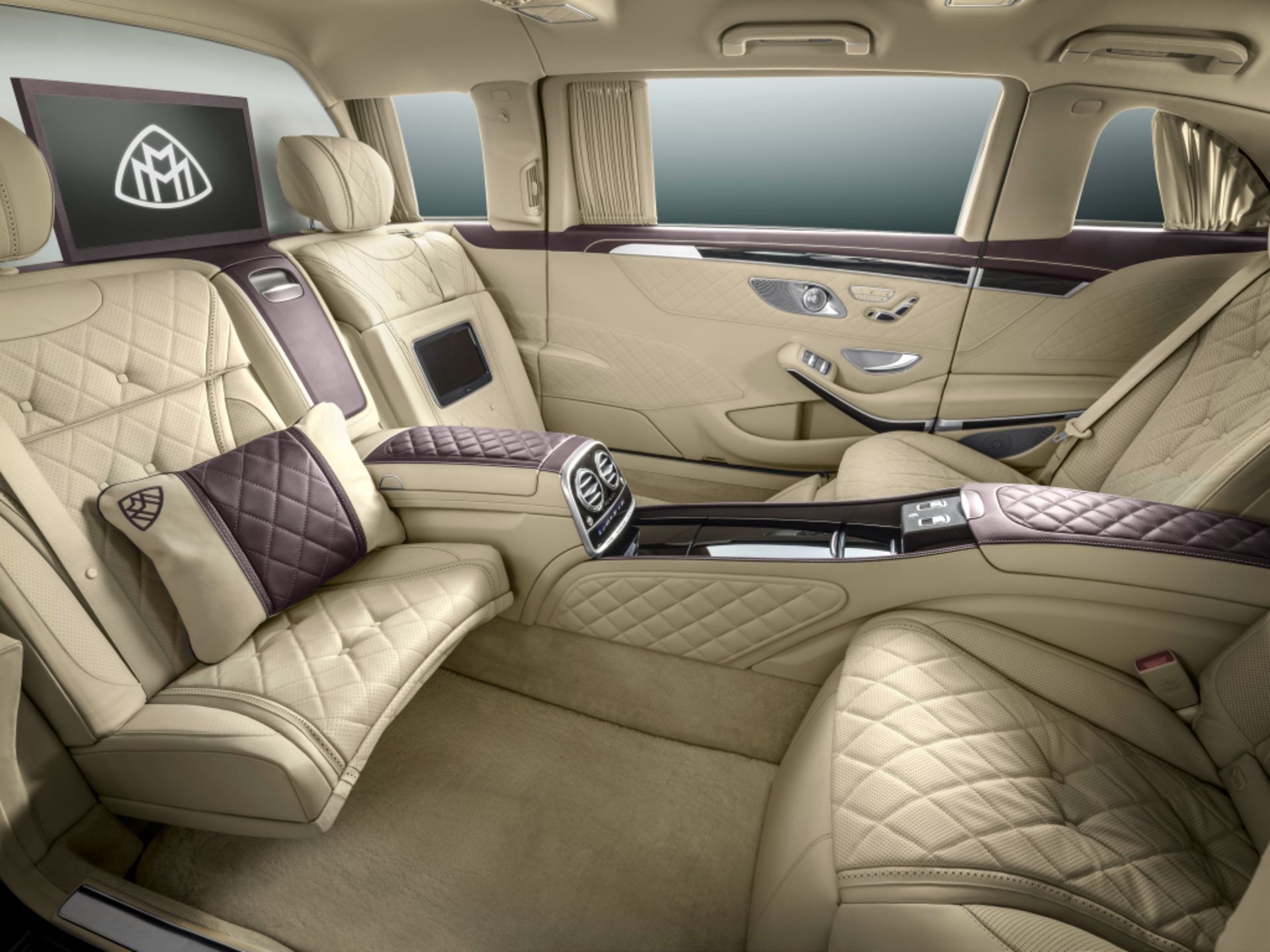 Maybach Pullman S 600