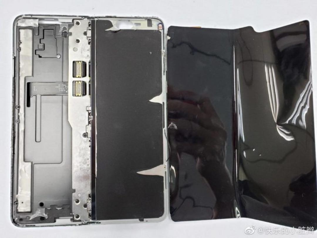 کالبدشکافی گلکسی فولد / Galaxy Fold