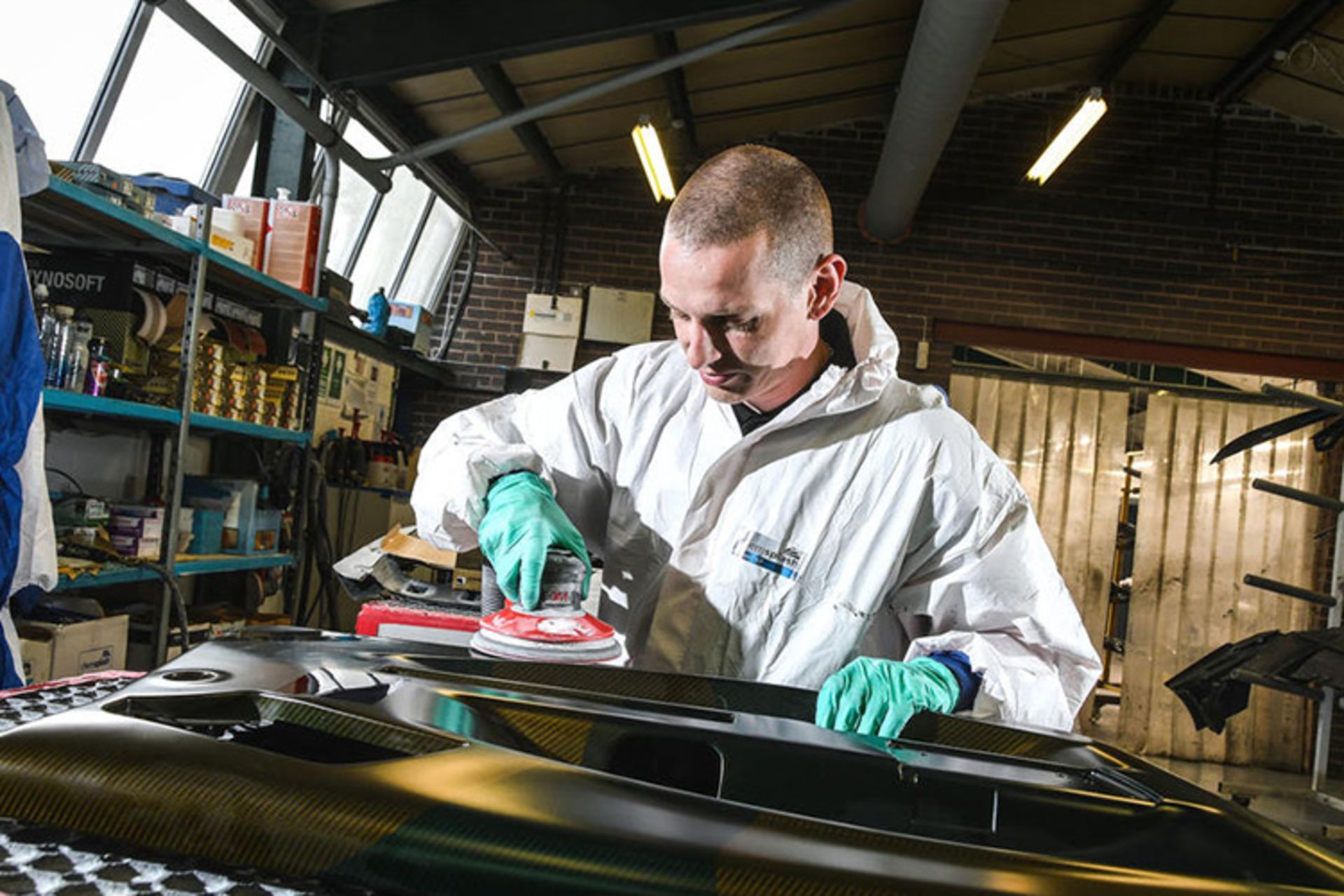 رنگ‌آمیزی فیبرکربن