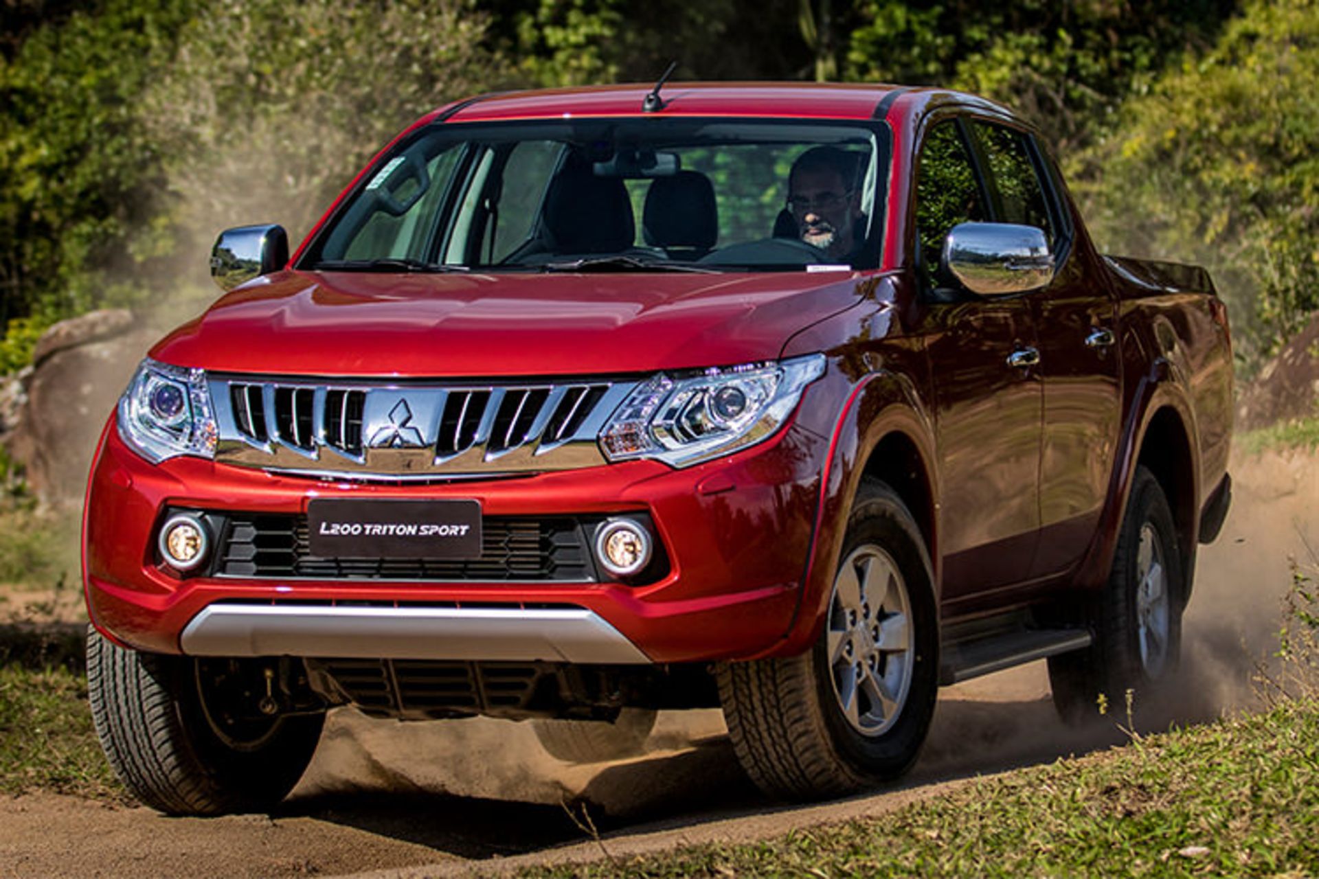 Mitsubishi L200