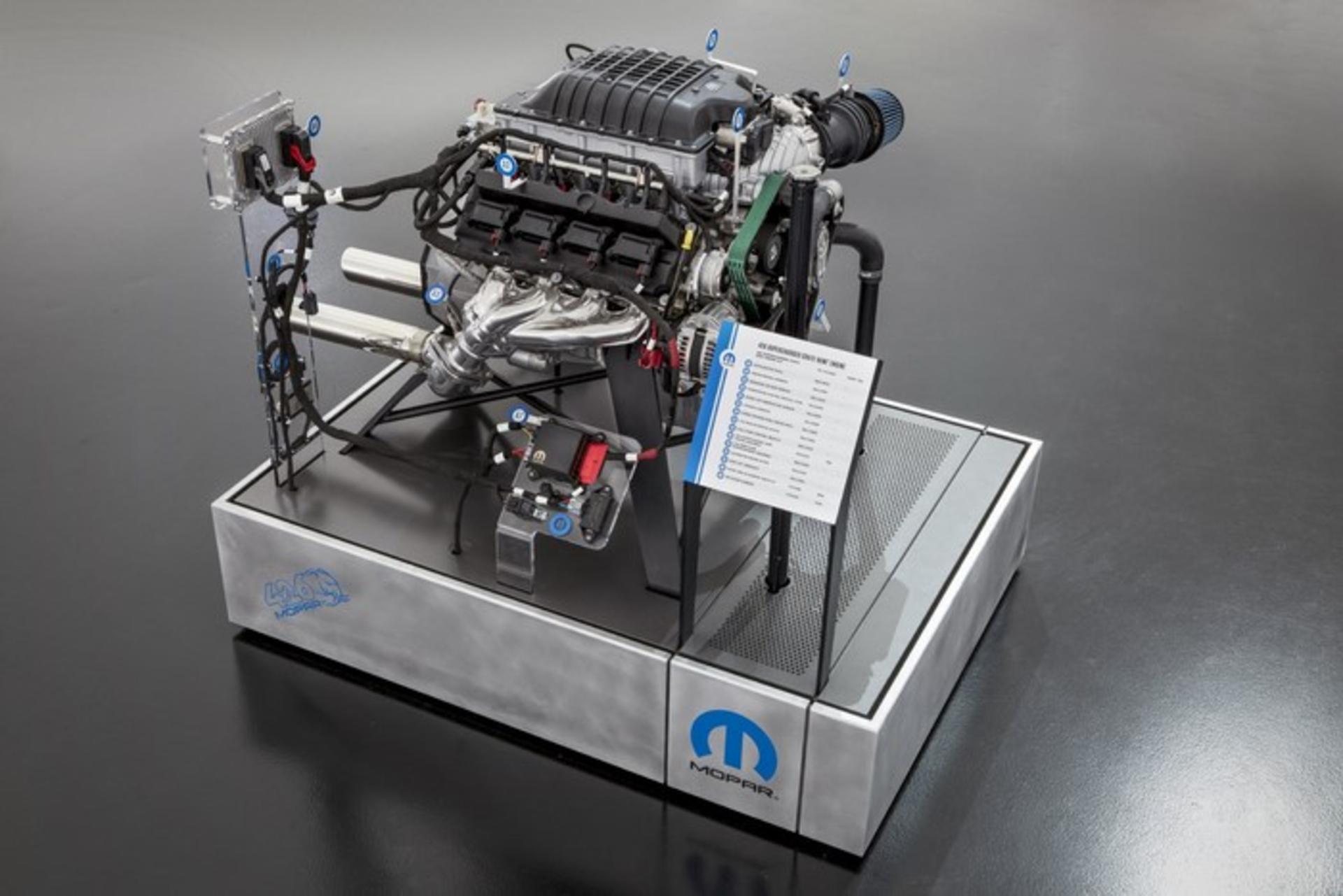 1968 Dodge Charge with hellephant engine