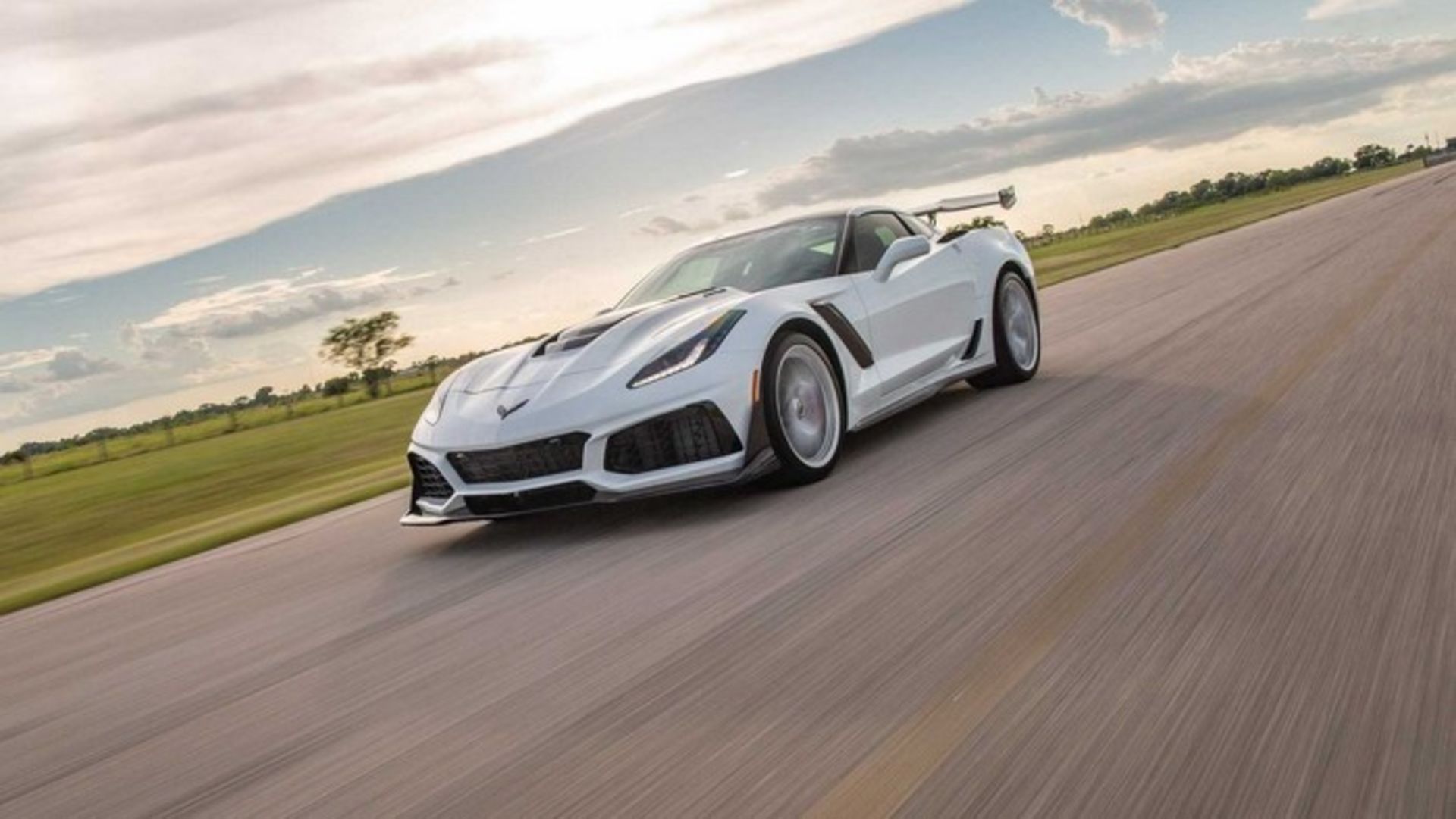 2019 Chevy Corvette ZR1 HPE1200 by Hennessey