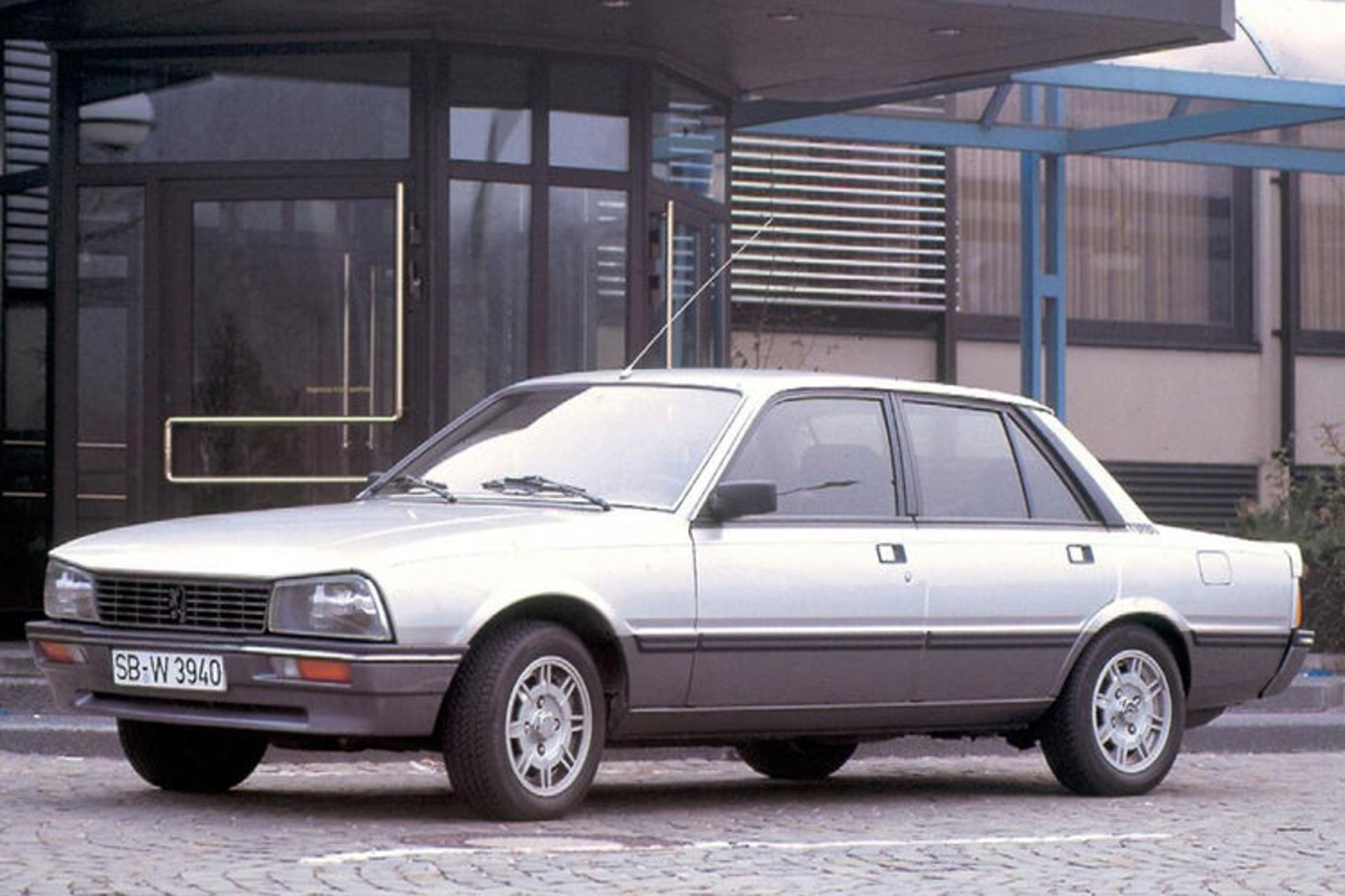 مرجع متخصصين ايران Peugeot 505