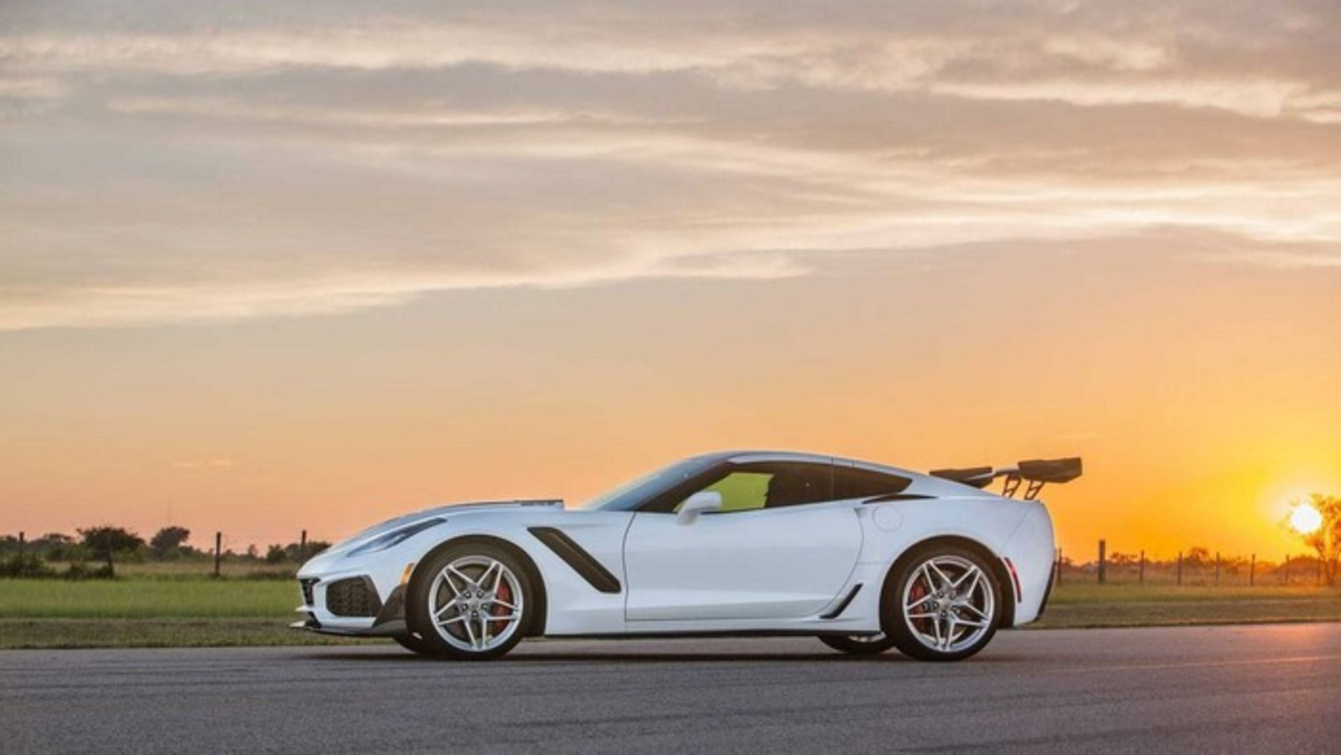 2019 Chevy Corvette ZR1 HPE1200 by Hennessey