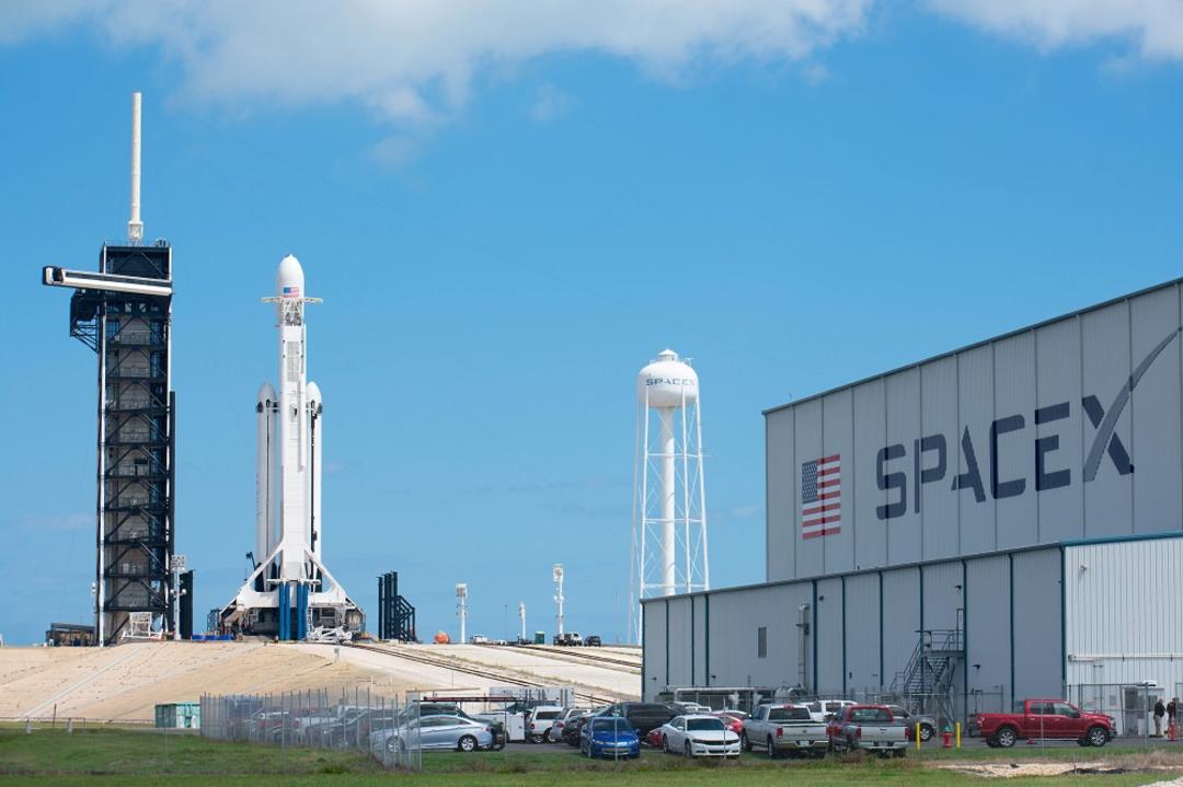 Falcon Heavy / فالکون هوی
