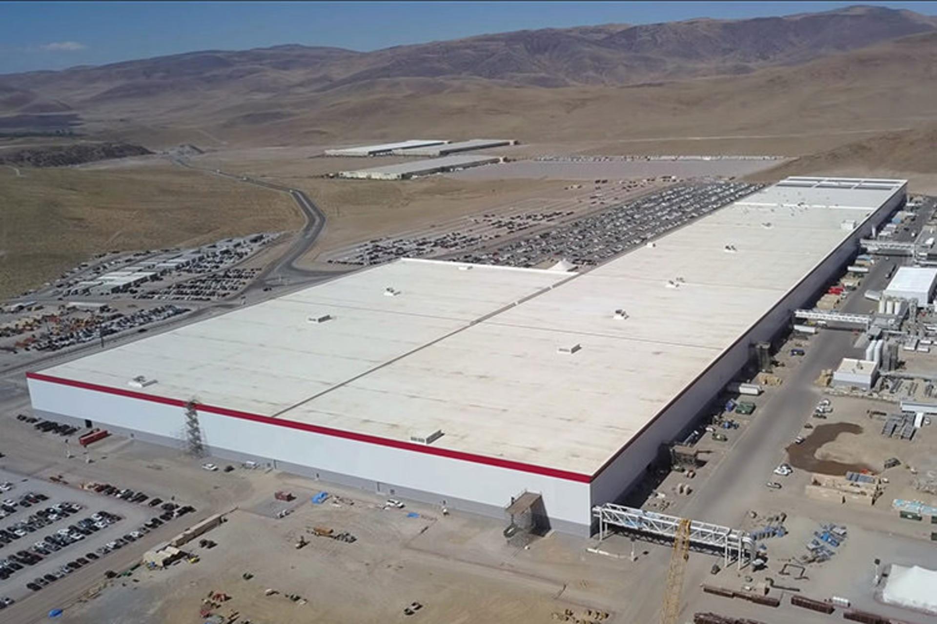 Tesla Gigafactory / گیگافکتوری تسلا
