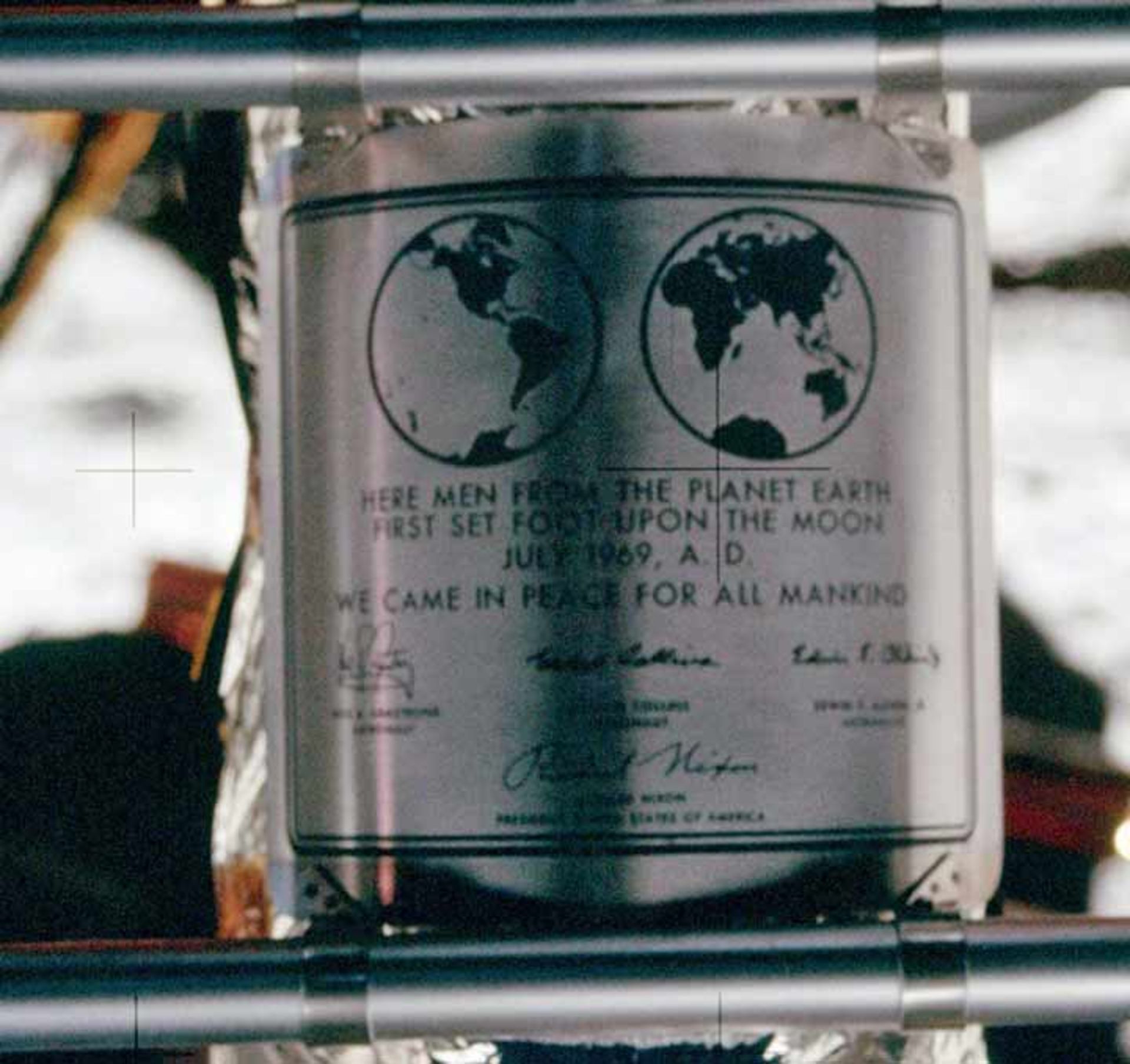 پلاک اختصاصی ماژول ماهنورد آپولو ۱۱ 