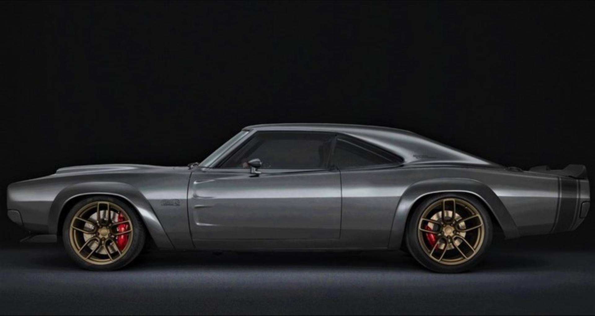 1968 Dodge Charge with hellephant engine