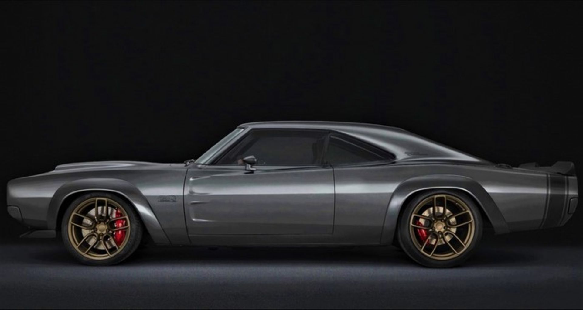 1968 Dodge Charge with hellephant engine