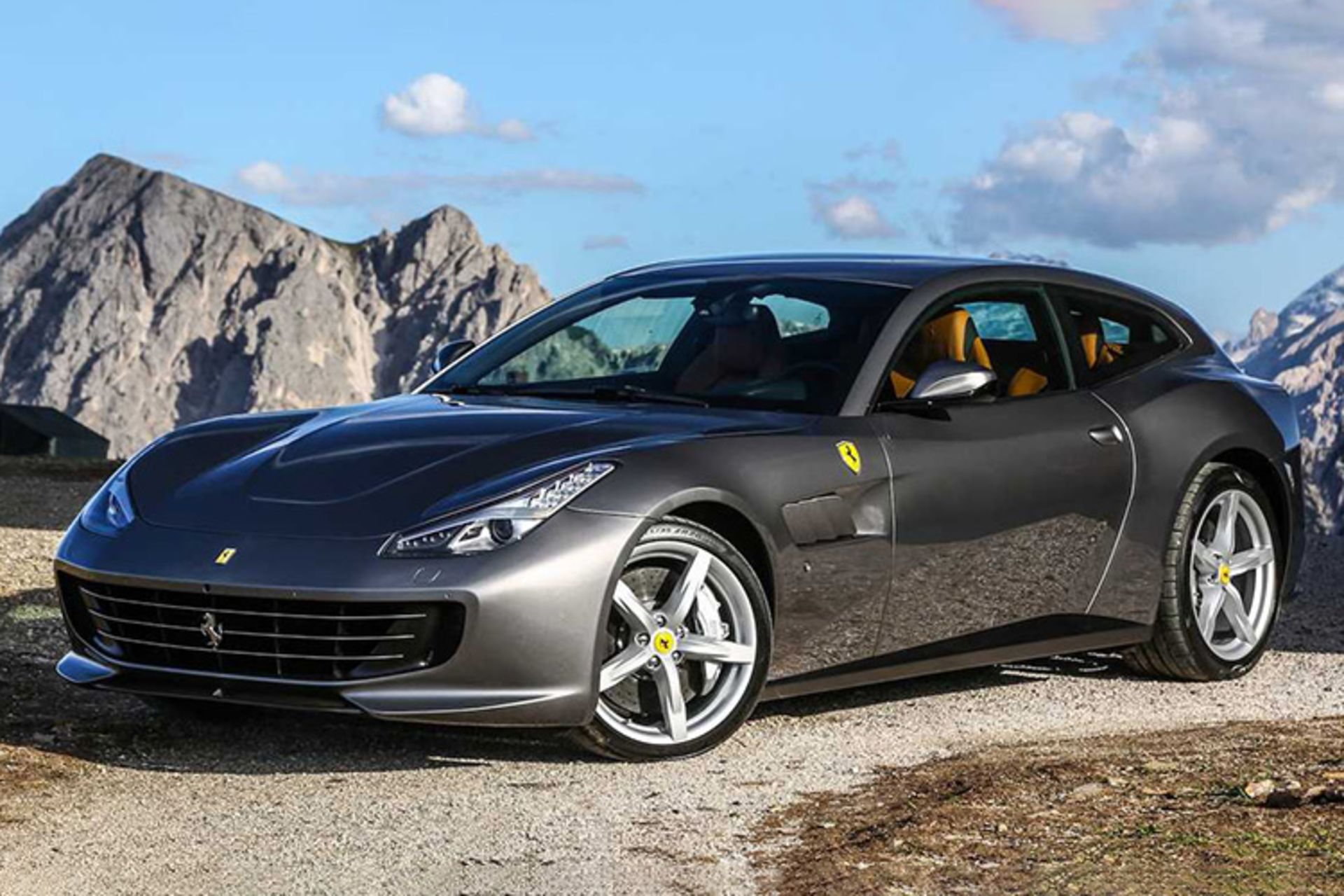 قیمت و آپشن‌های فراری