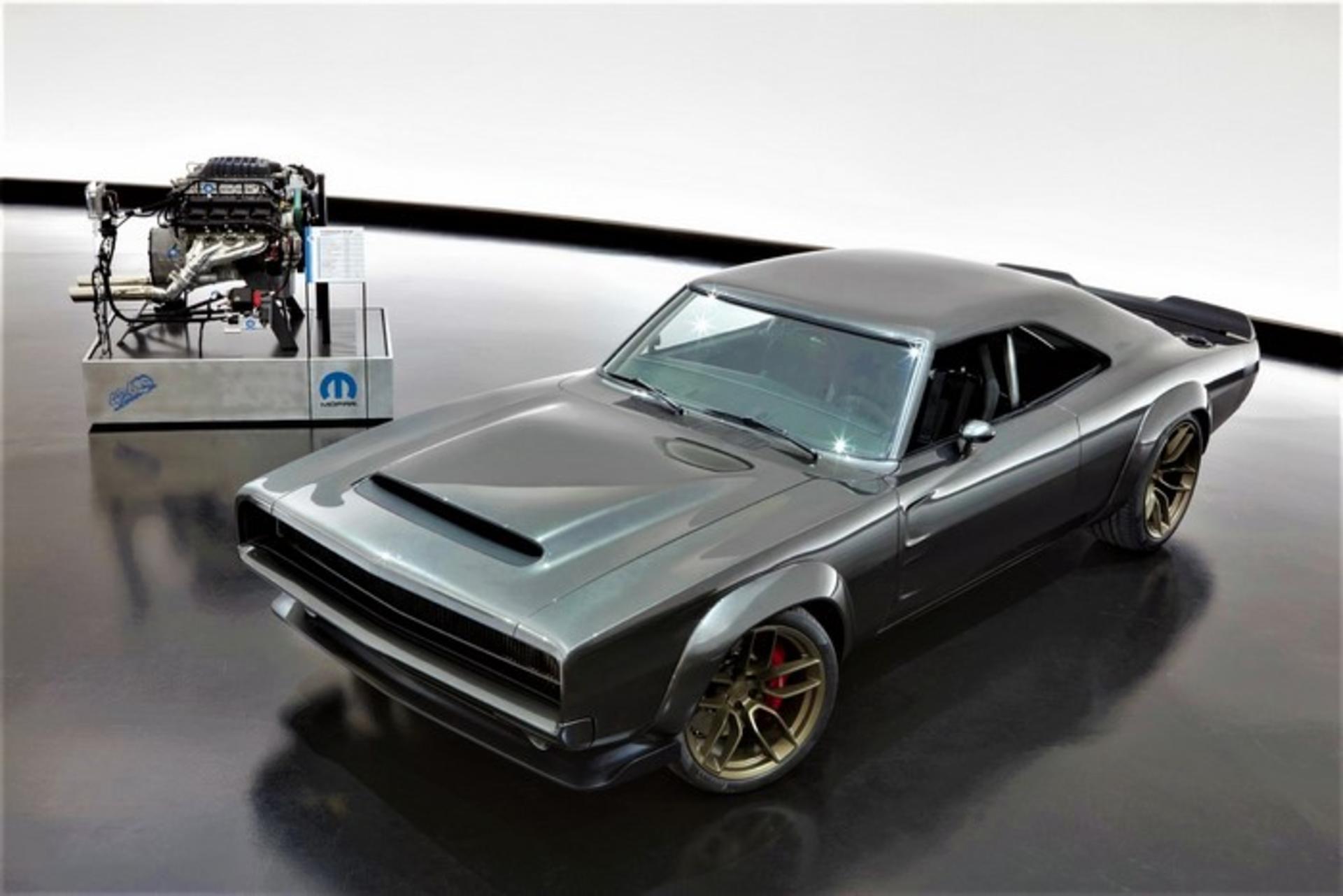 1968 Dodge Charge with hellephant engine