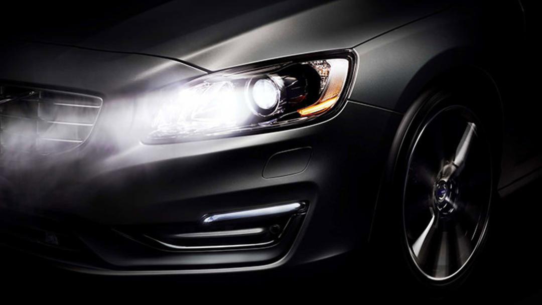 Automatic High-Beam Headlights / نور بالای خودکار چراغ‌های جلو