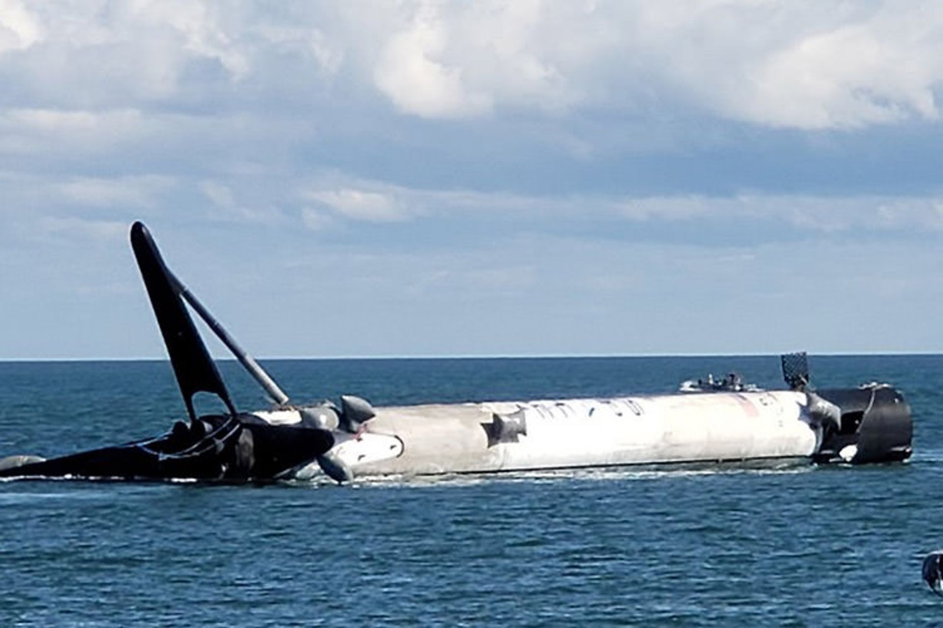بوستر فالکون ۹ / Falcon 9 Booster