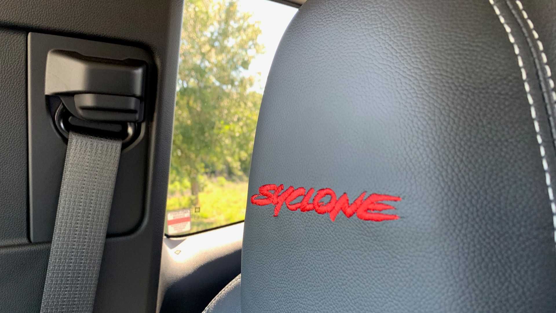 2019 GMC Syclone / وانت جی ام سی سیکلون