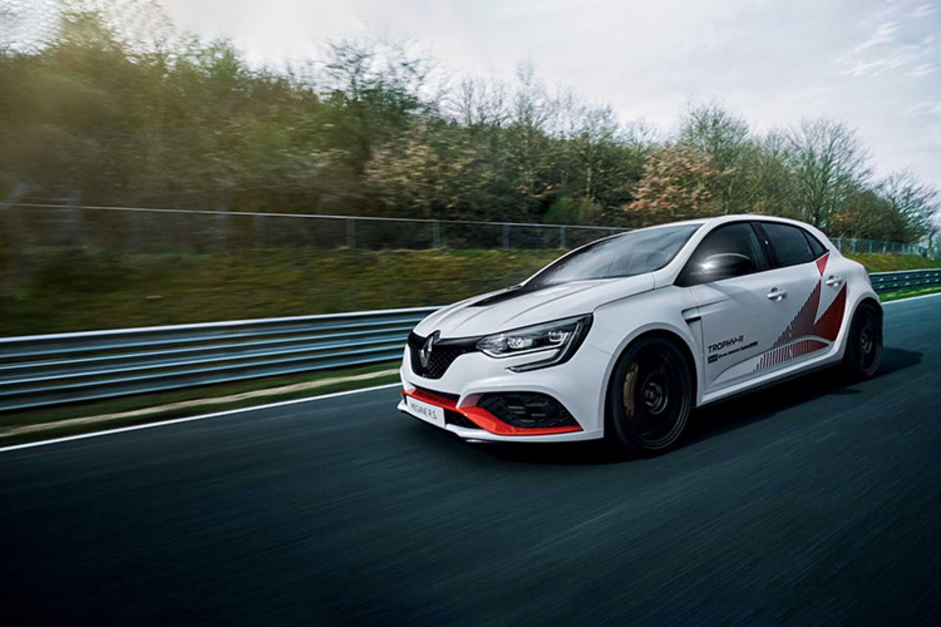 رنو مگان تروفی R