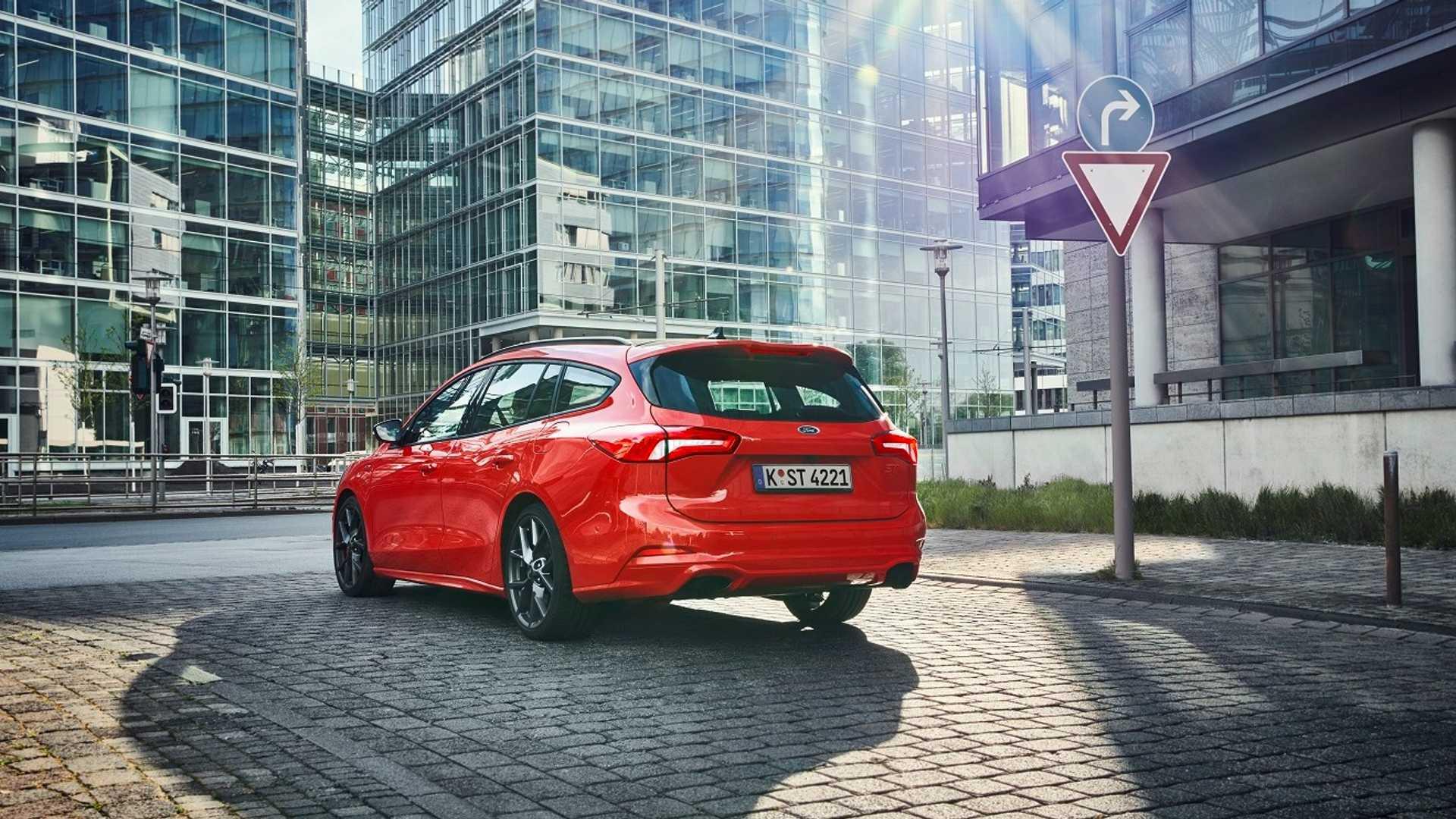 Ford Focus ST wagon / استیشن واگن فورد فوکوس
