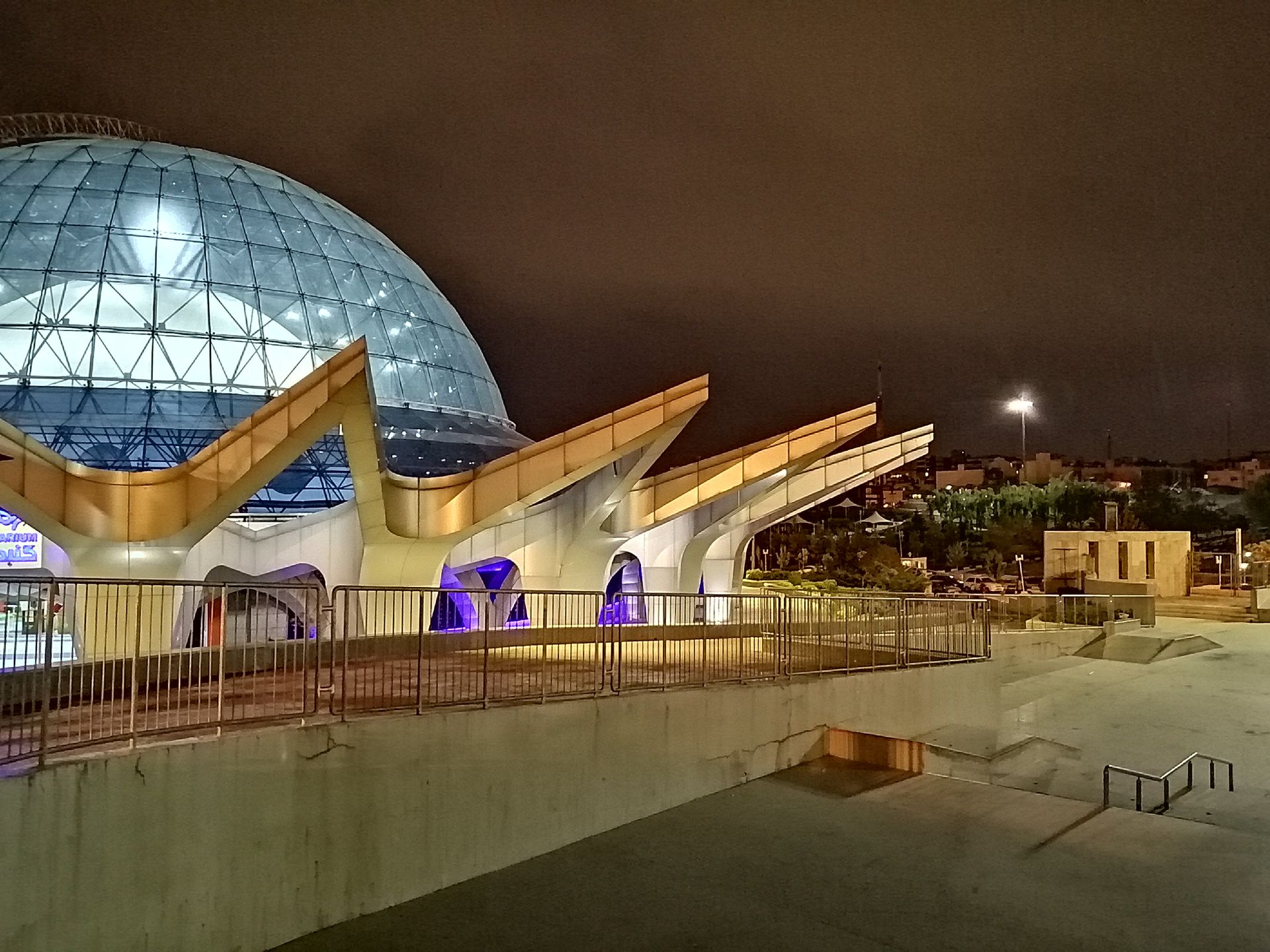 نمونه تصویر دوربین اصلی پی اسمارت ۲۰۱۹ - حالت Night