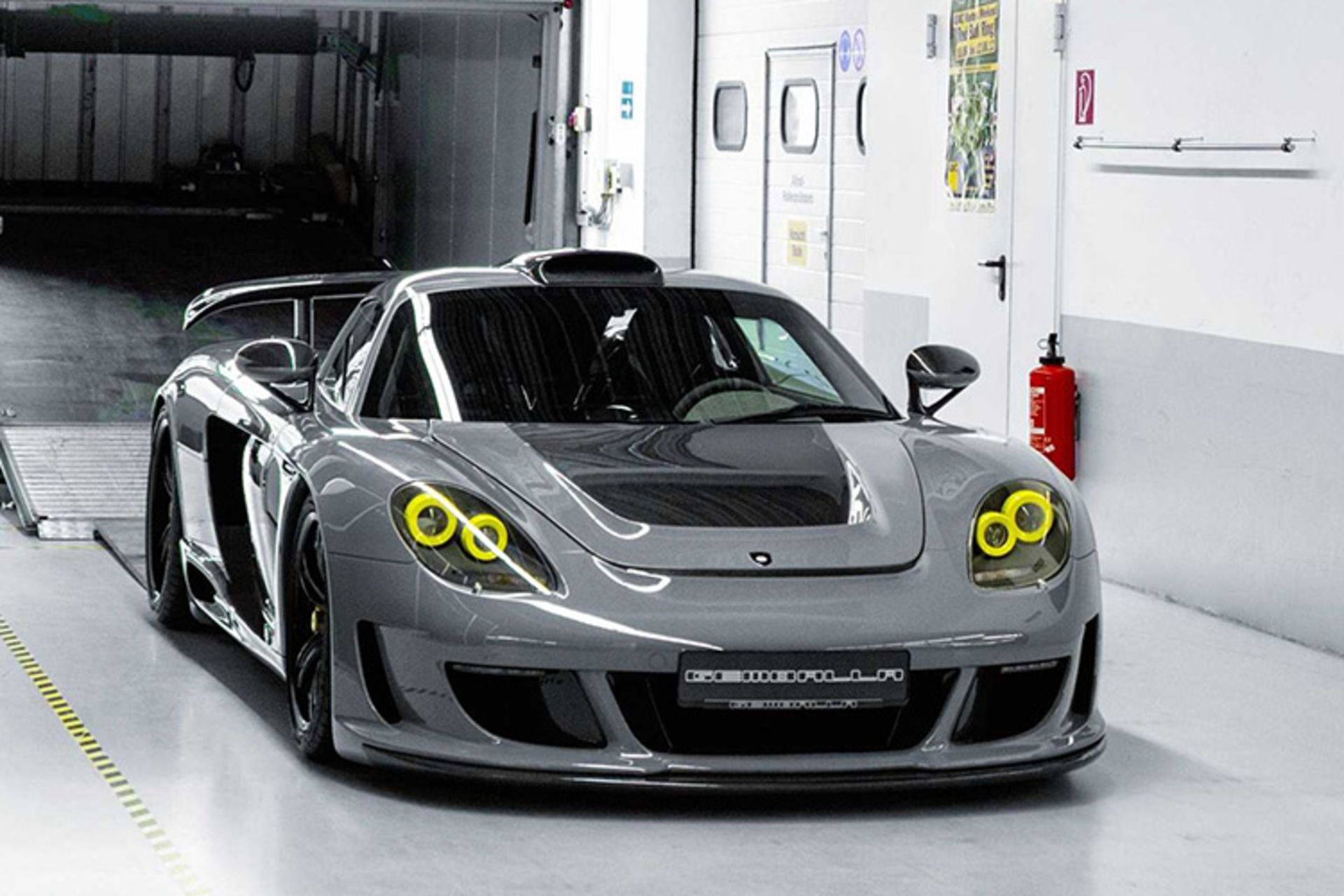 پورشه کررا GT گمبالا / Gemballa Porsche Carrera GT