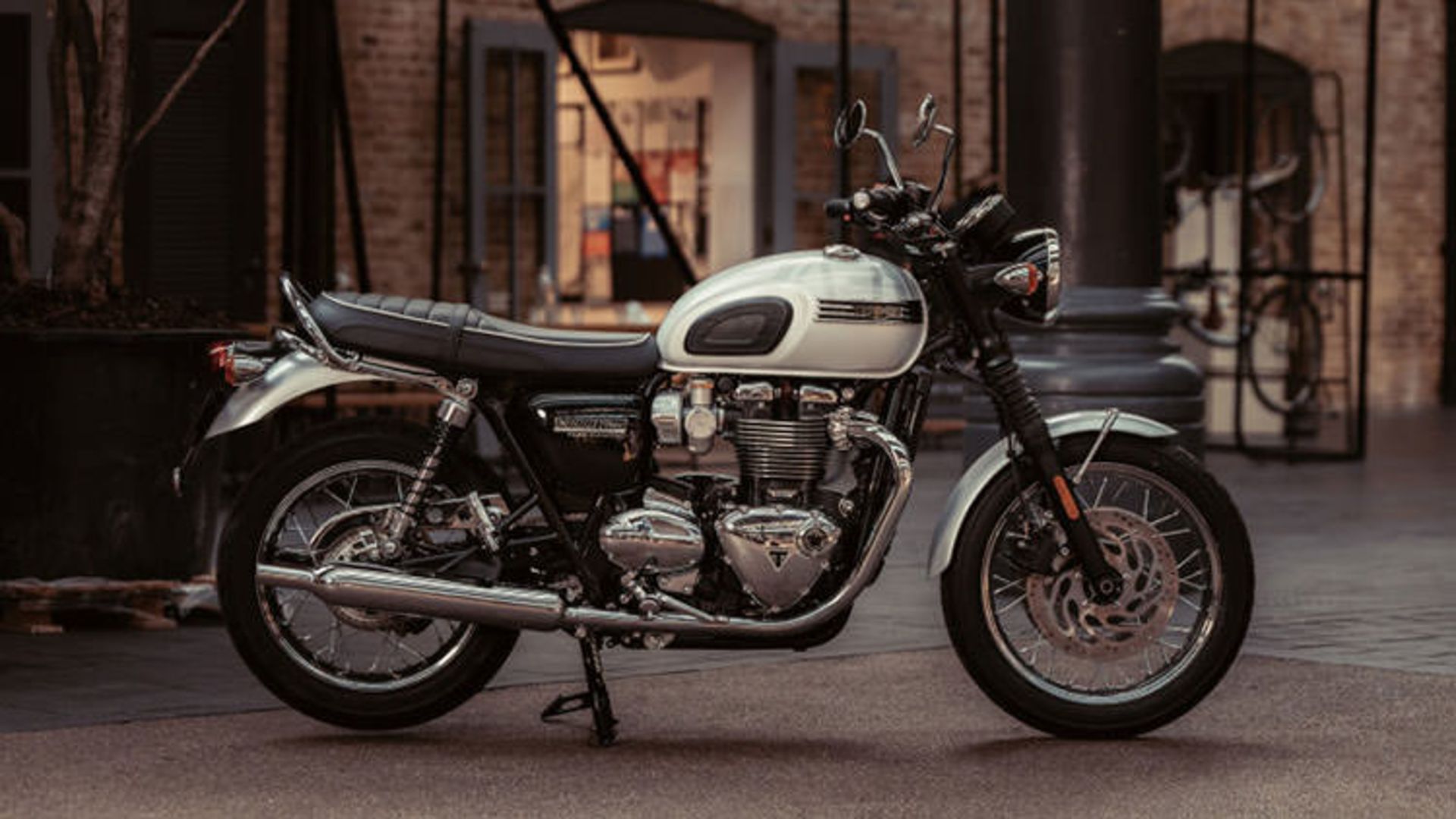 Triumph motorcycle / موتورسیکلت تریومف