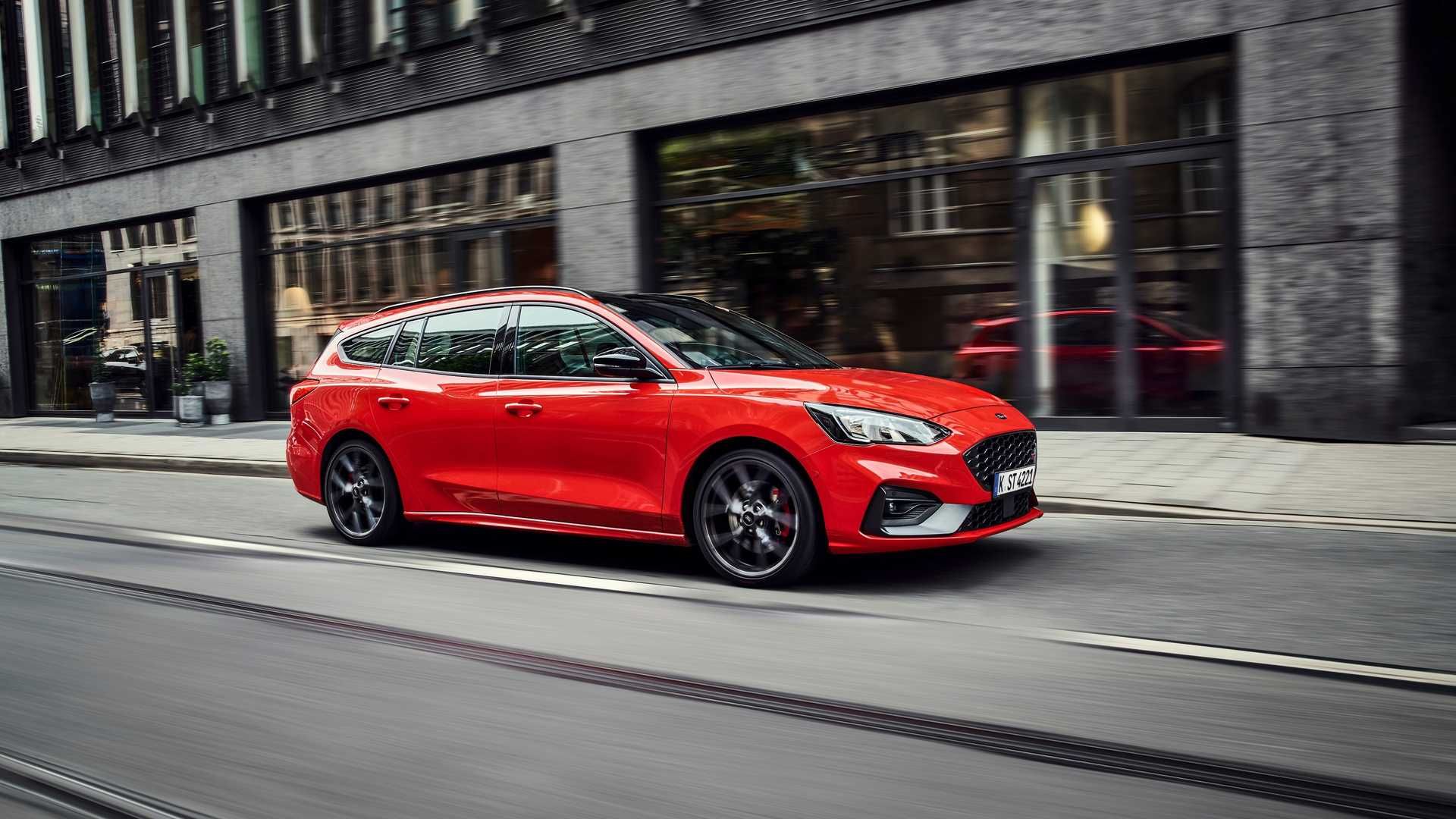 Ford Focus ST wagon / استیشن واگن فورد فوکوس