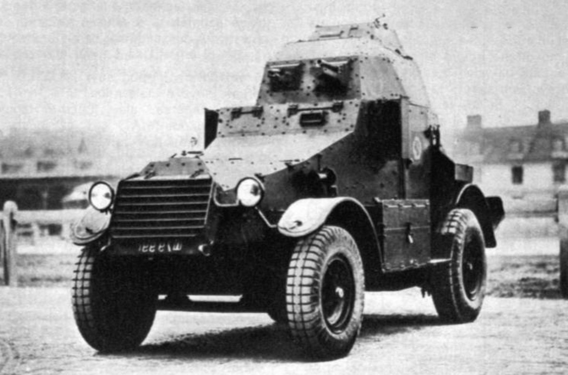Peugeot armored car ww1