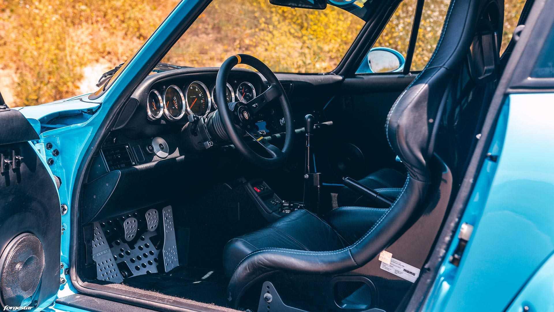 پورشه 911 RWB