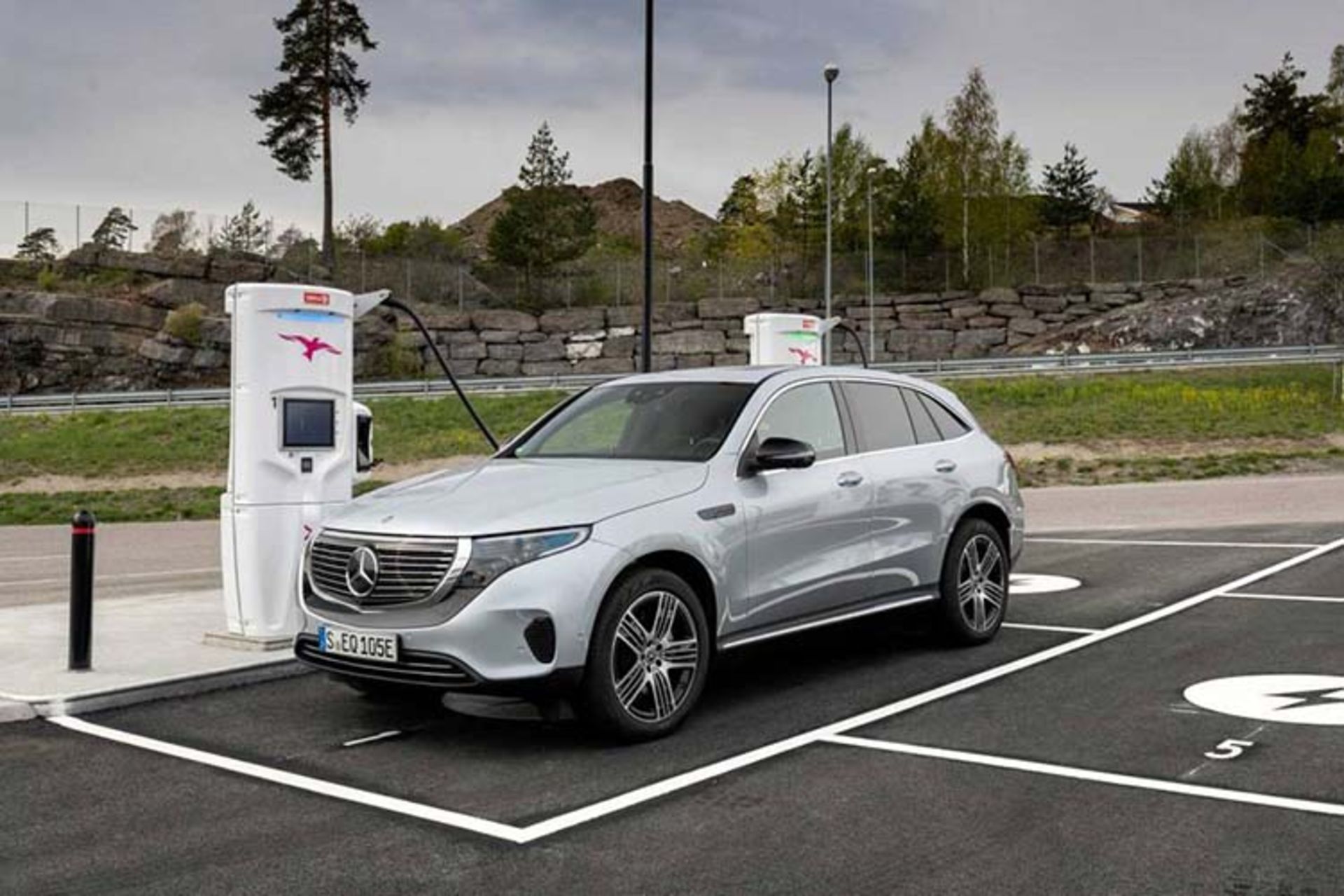 Mercedes-Benz EQC / مرسدس بنز