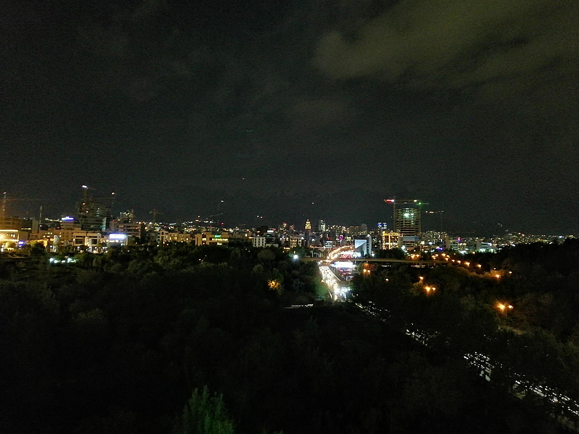 نمونه تصویر دوربین اصلی پی اسمارت ۲۰۱۹ - حالت Night