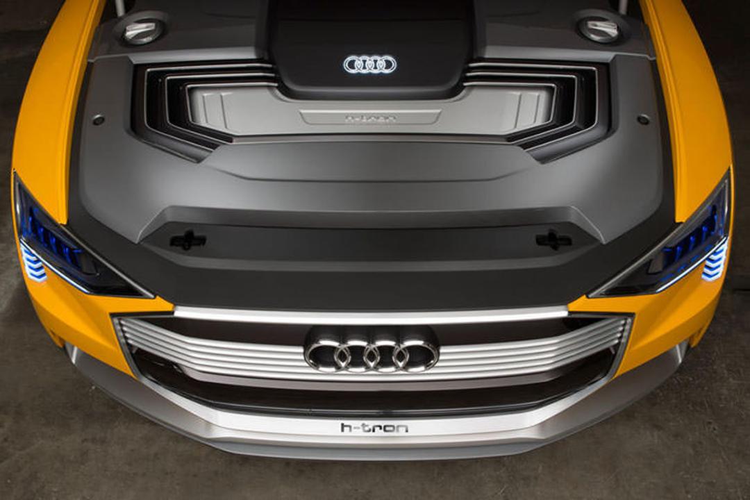 Audi E-tron / آئودی ای-ترون