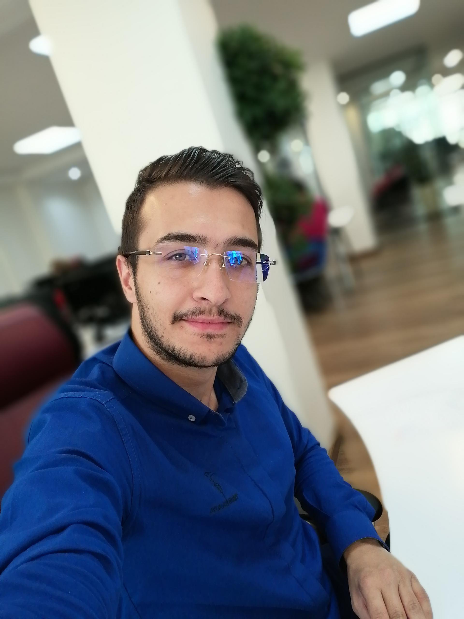 نمونه تصویر دوربین سلفی پی اسمارت ۲۰۱۹ در حالت پرتره