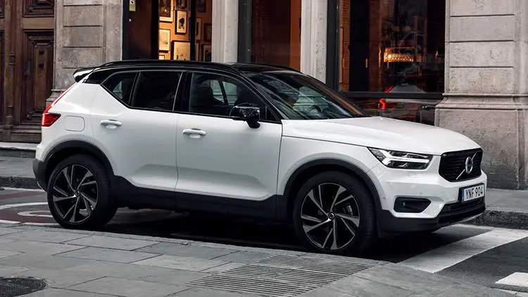 Volvo XC40 / ولوو