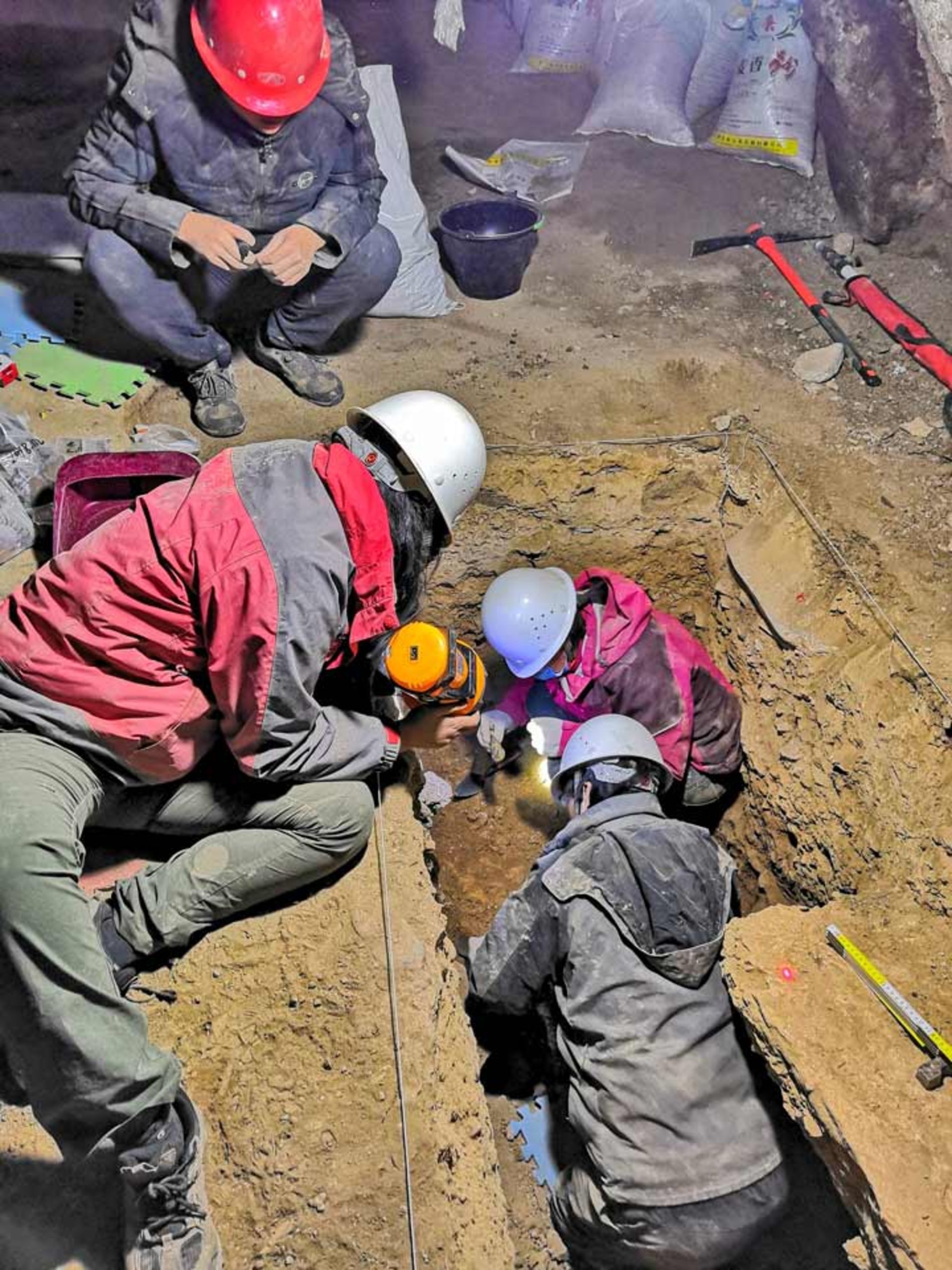 مرجع متخصصين ايران حفاري گودالي در غاري تبت 