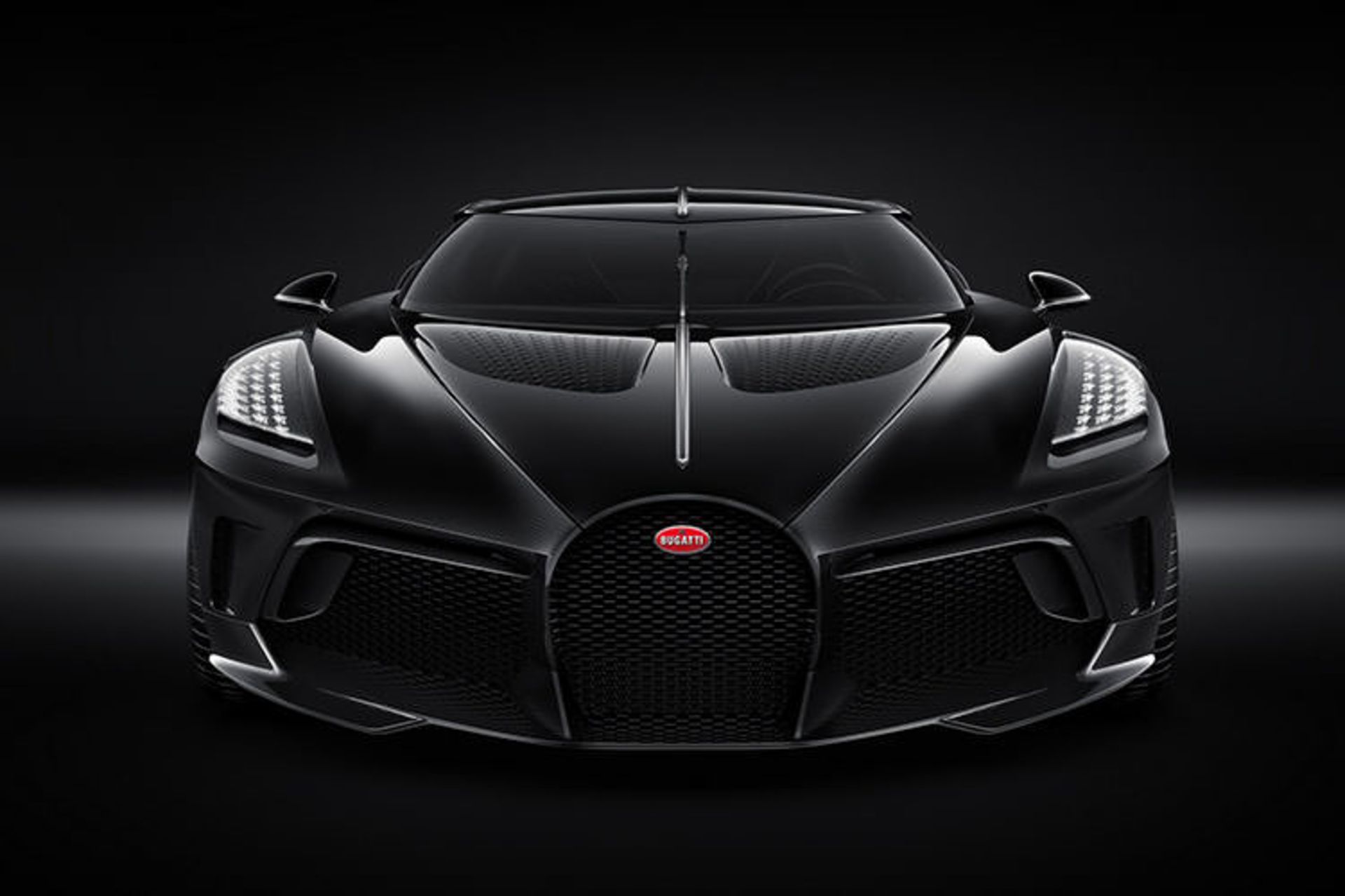 Bugatti La Voiture Noir / بوگاتی لا واچو نوار
