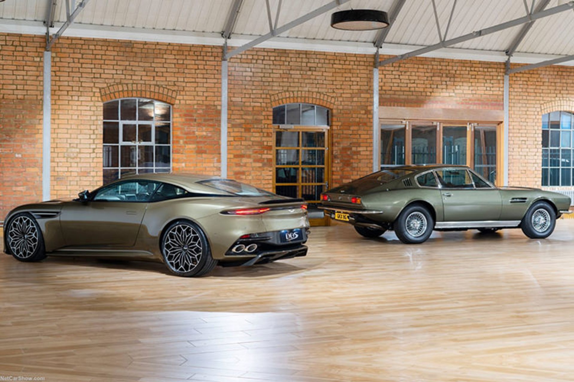 Aston Martin DBS Superleggera OHMSS Edition